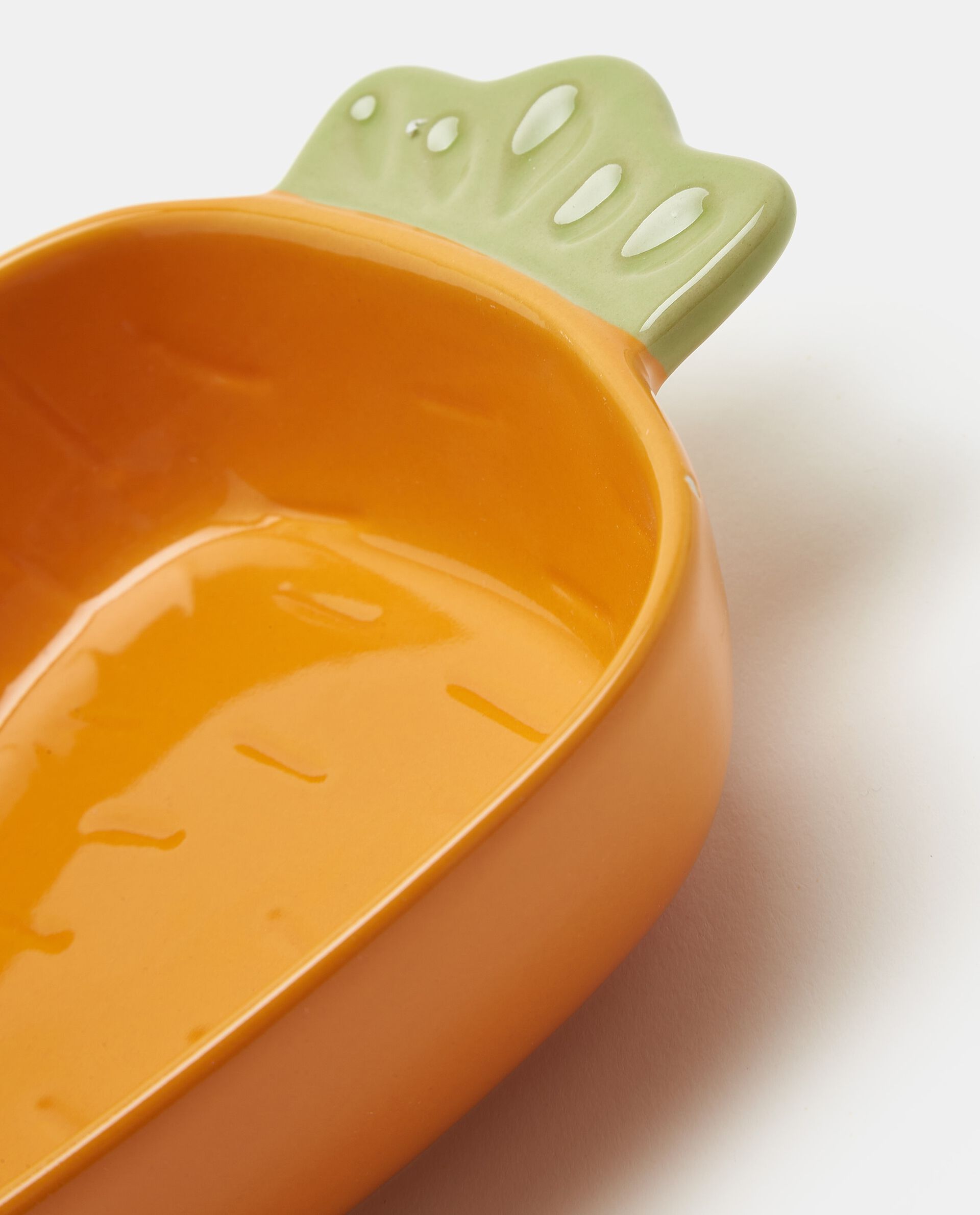 Ciotola a forma di carota in ceramica