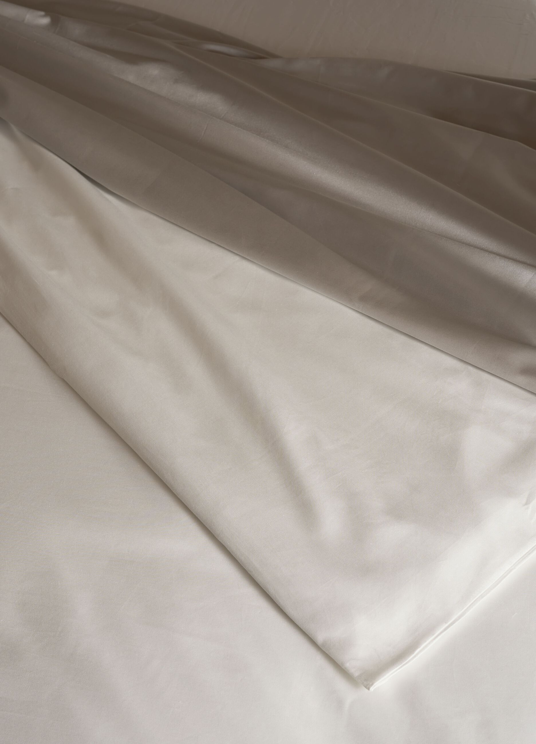 Double bed sheet in 100% cotton satin tc223_0