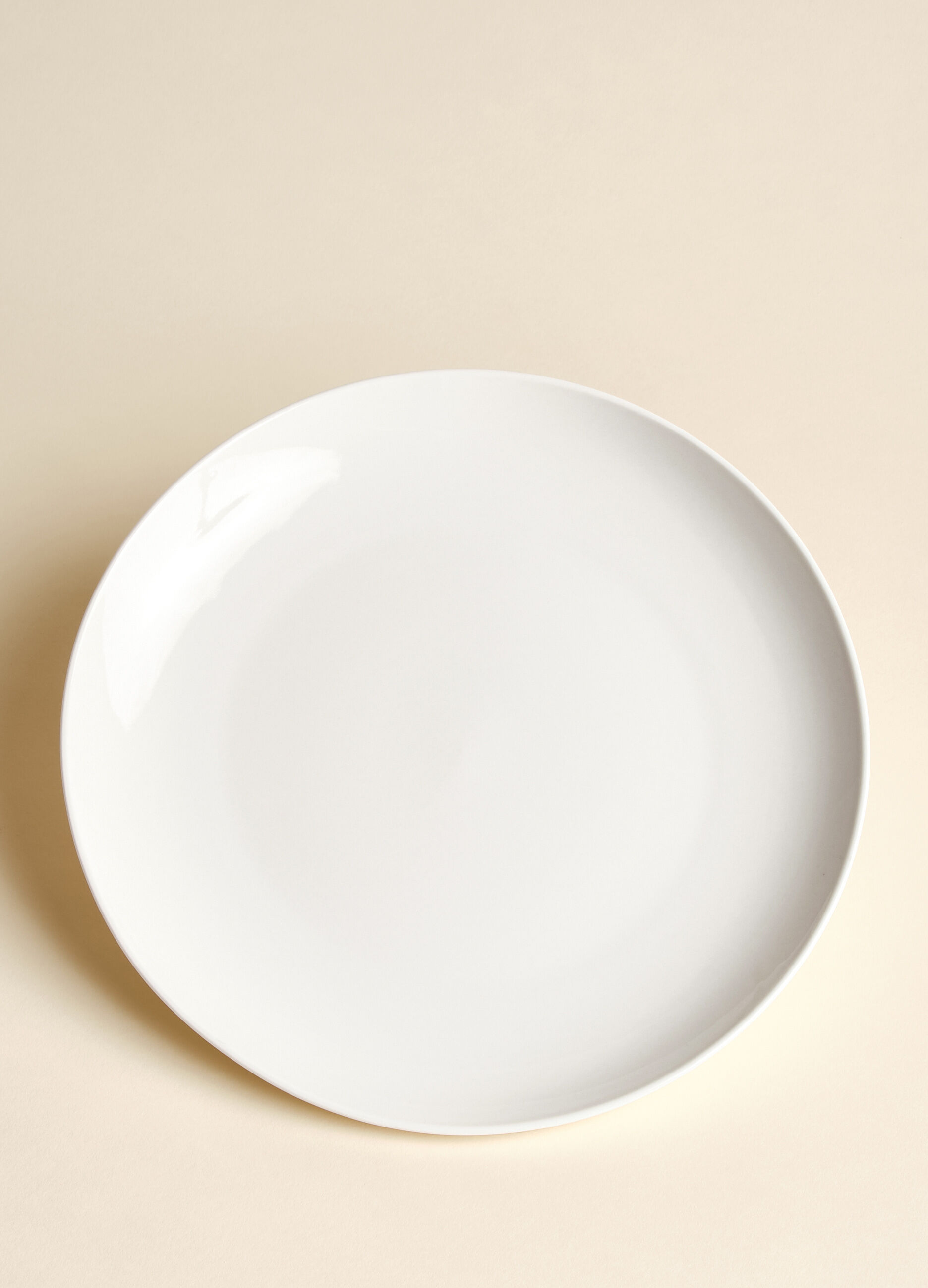 Round Pearl Coupe in porcelain_1