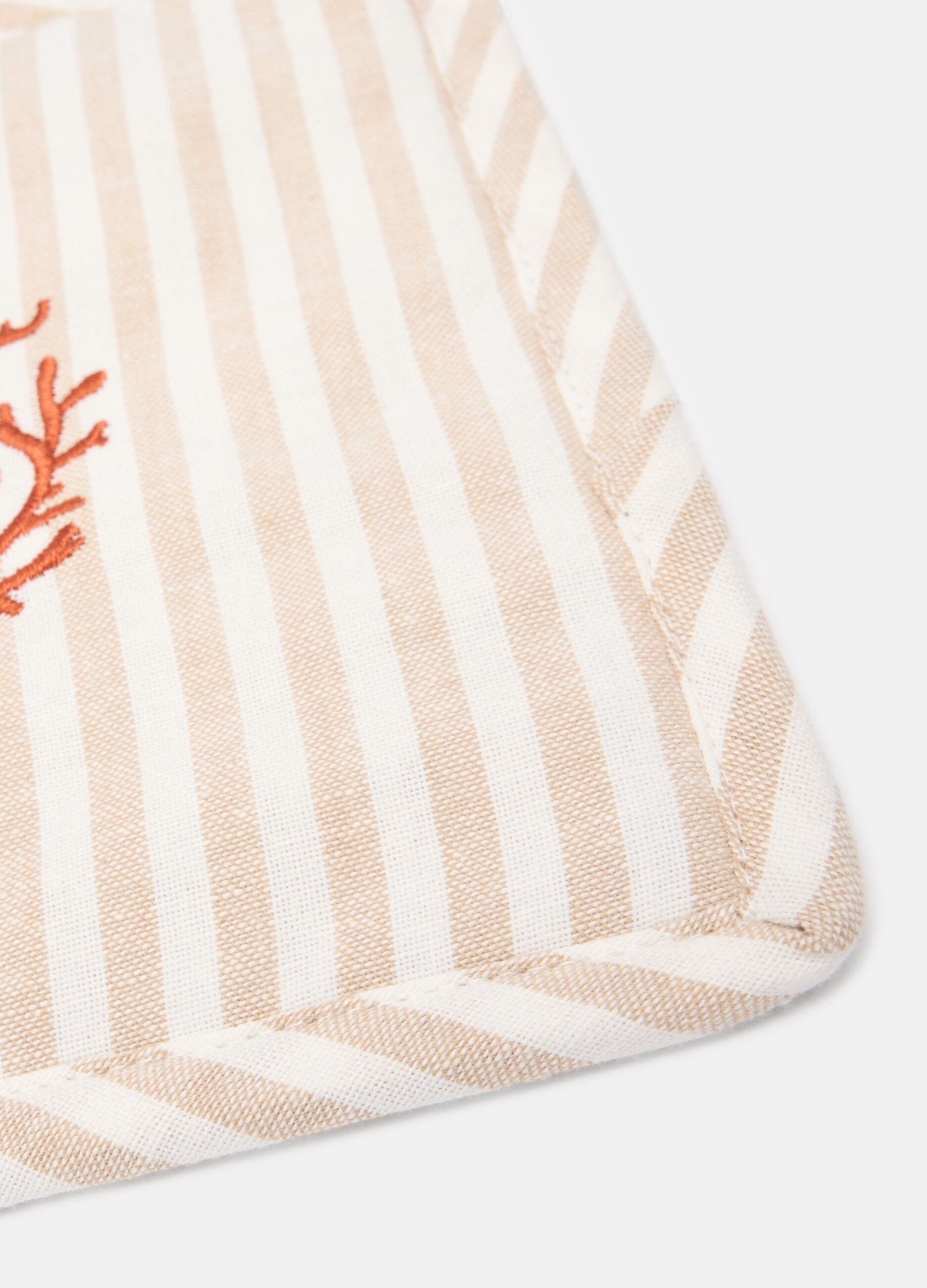 Pot holder in yarn-dyed cotton with embroidery_1