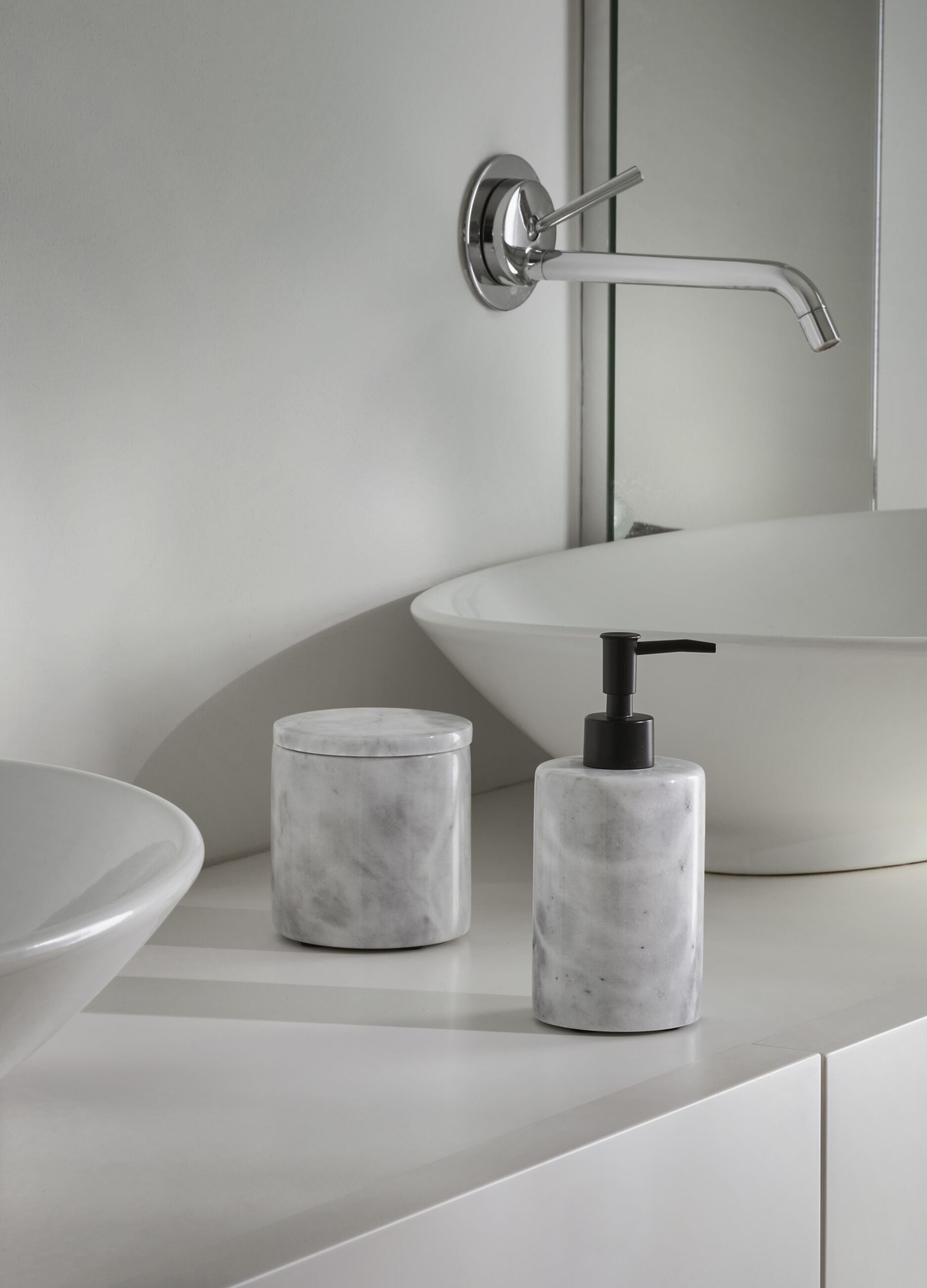 Marble soap dispenser_0