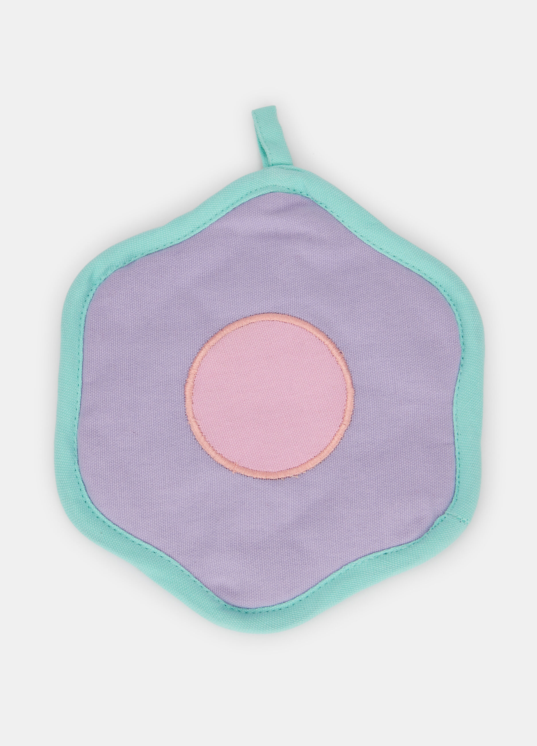 Presina uovo in colori a contrasto_0