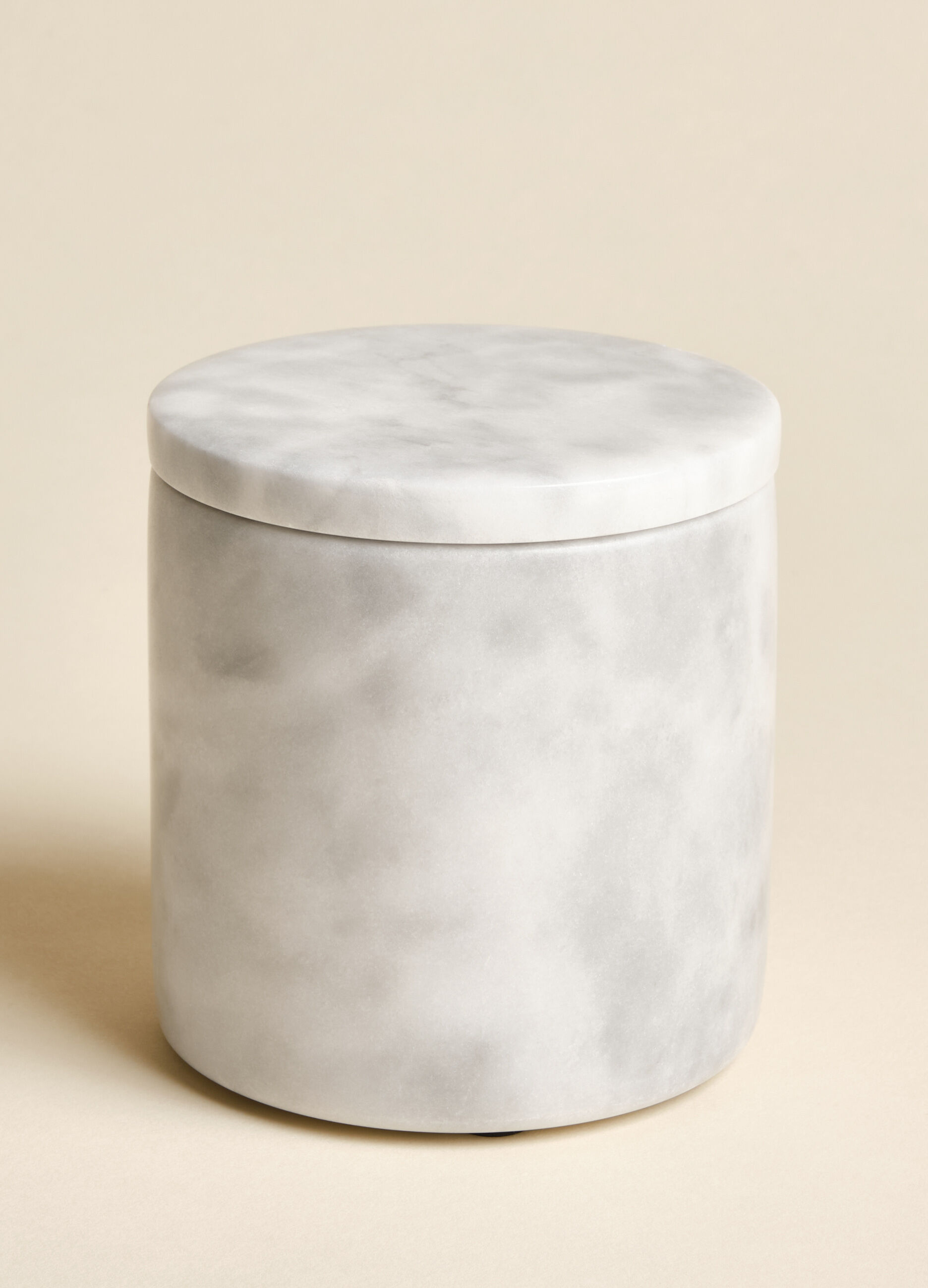 Bathroom container in marble_1