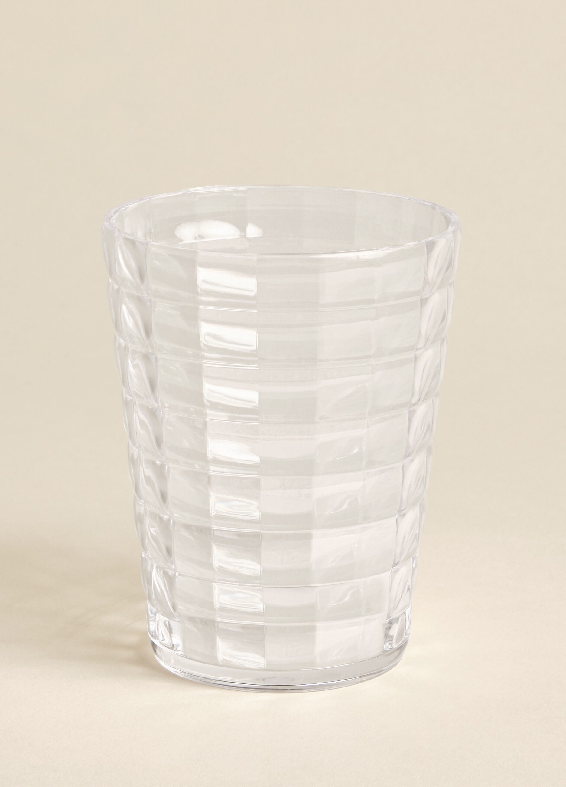 Porta spazzolino in plastica lavorata_1
