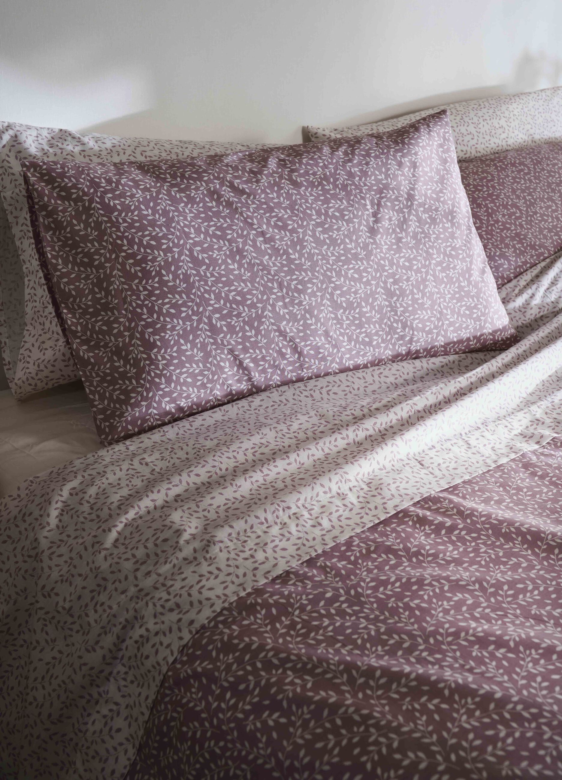 Cotton pillowcase with floral print_0