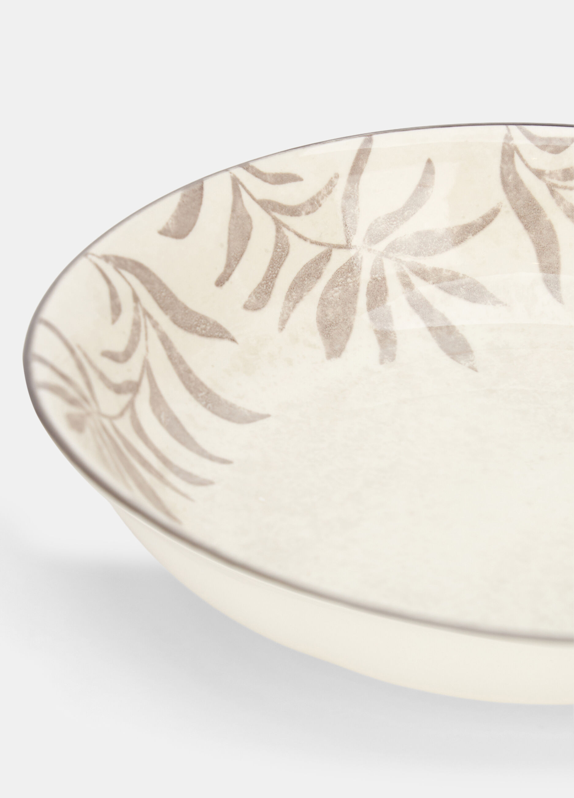 Piatto fondo in ceramica con foglie_1