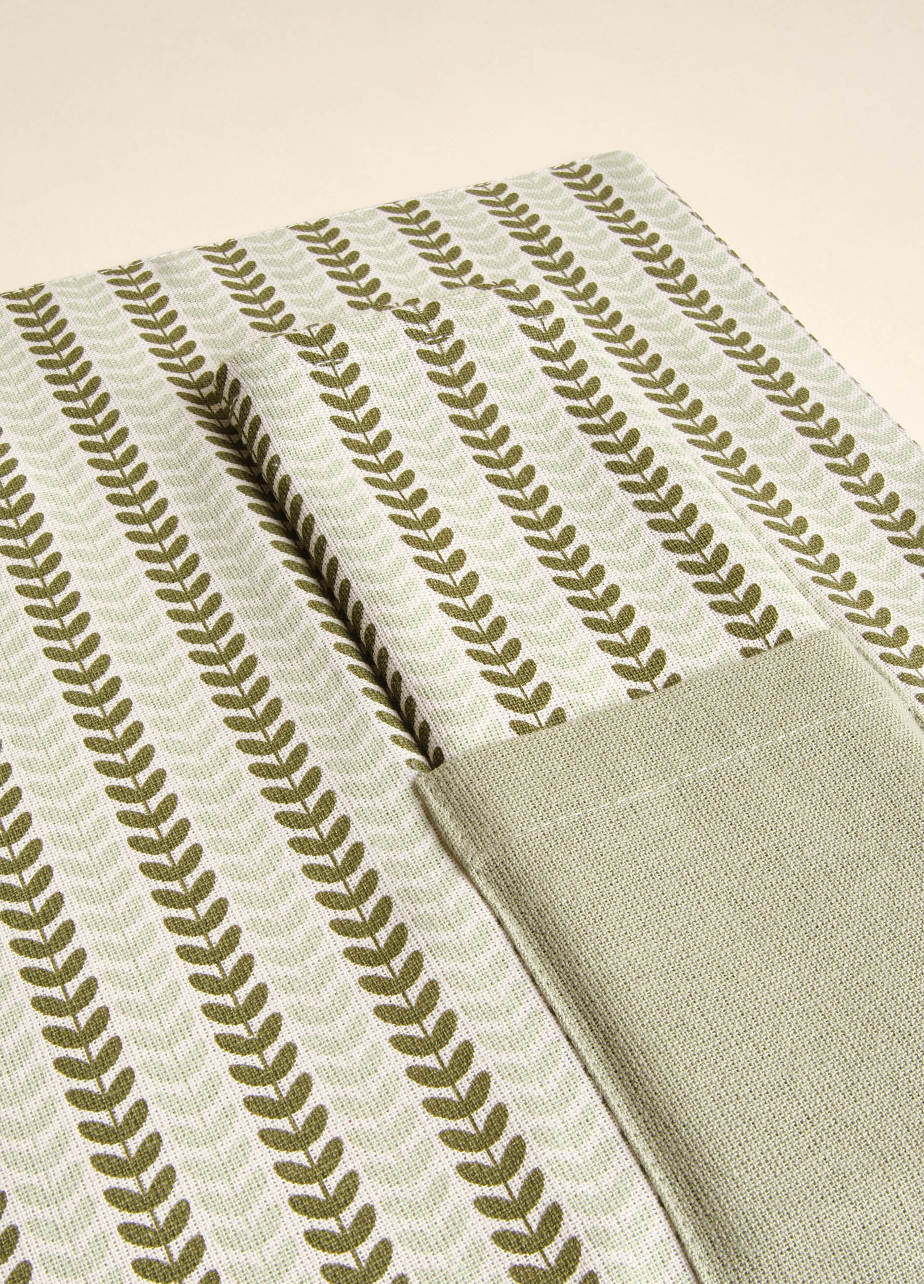 Organic cotton table mat with napkin