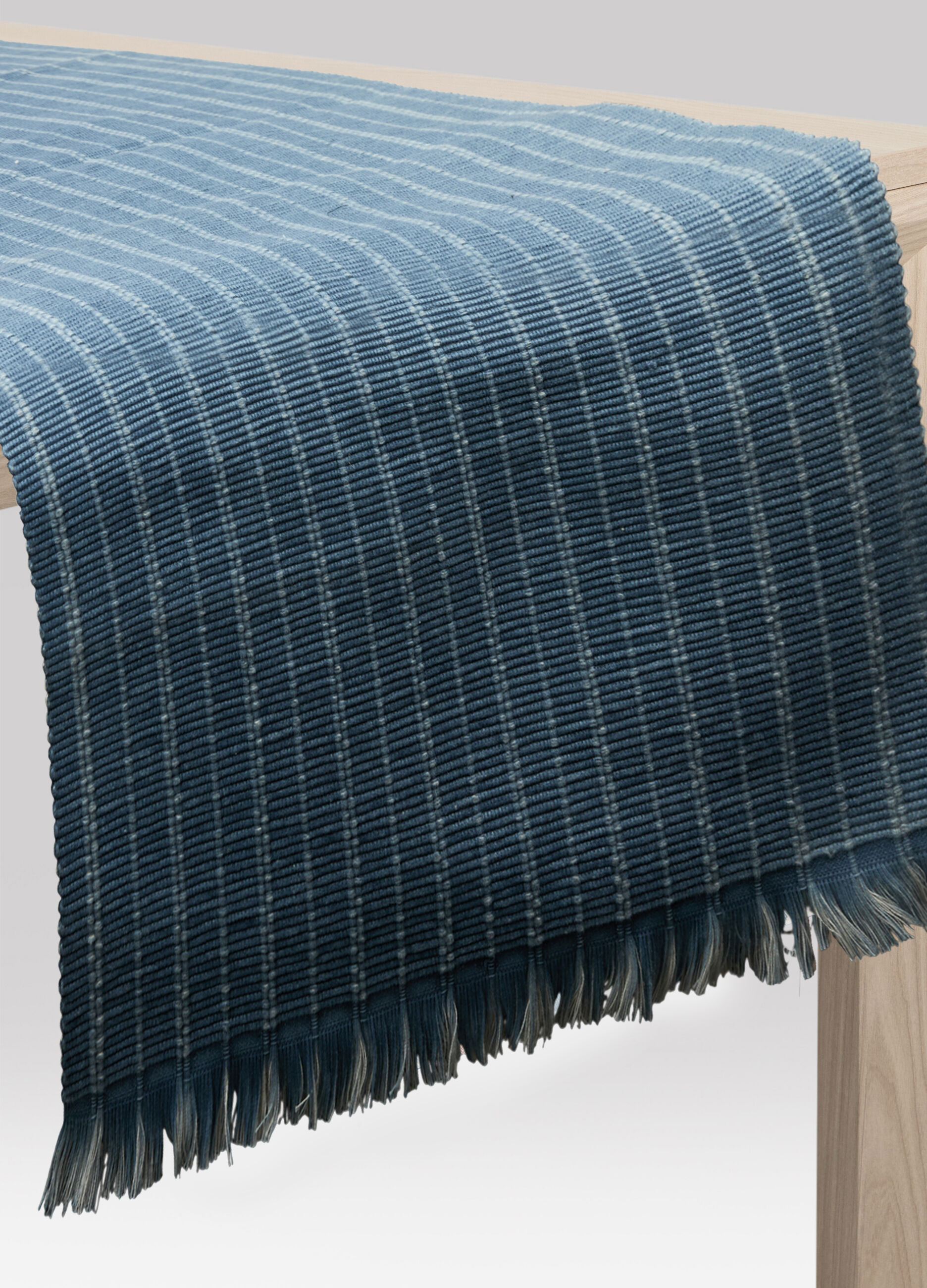 Runner in cotone con frange