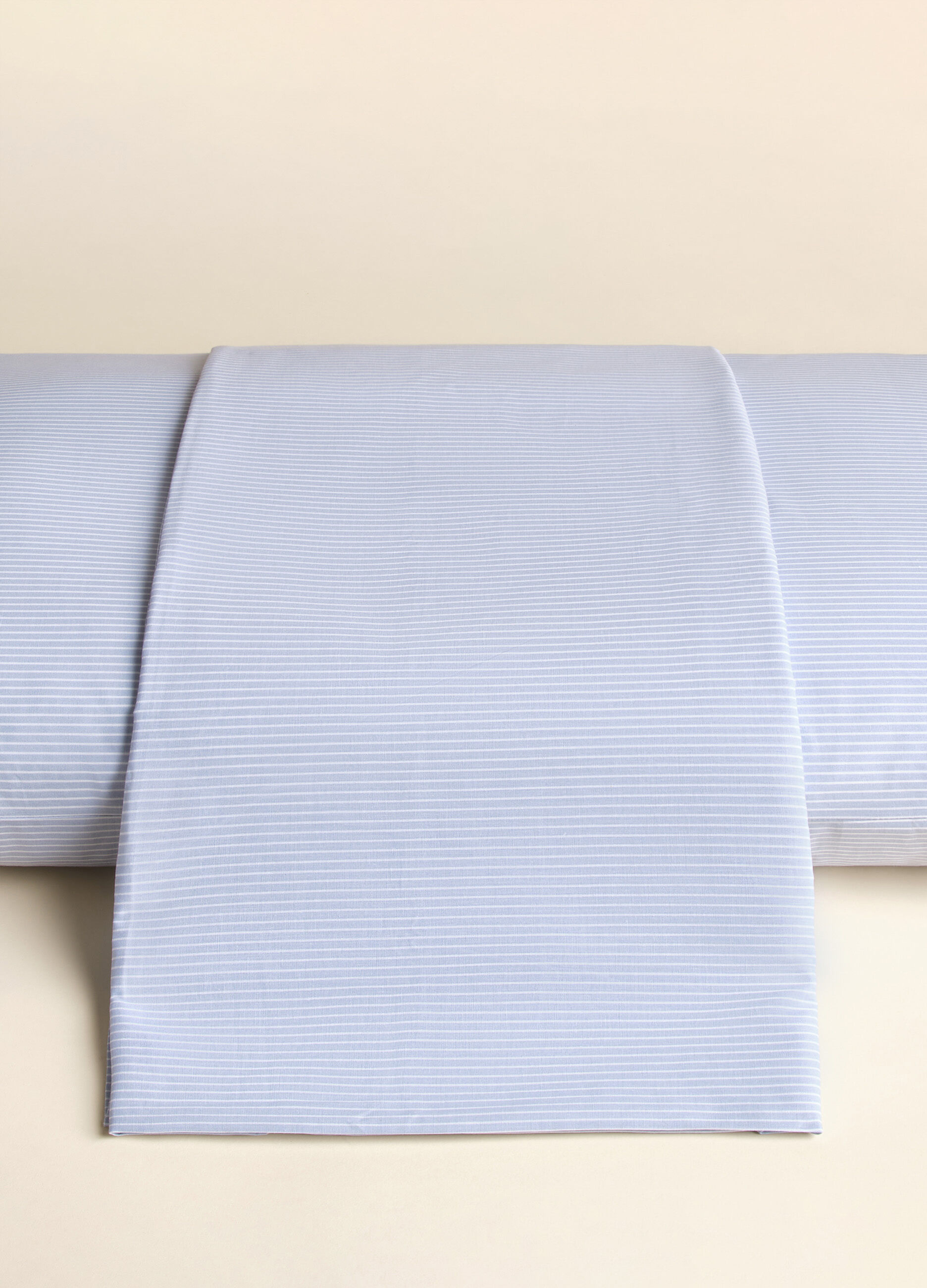 Single sheet in cotton with fine stripes_1