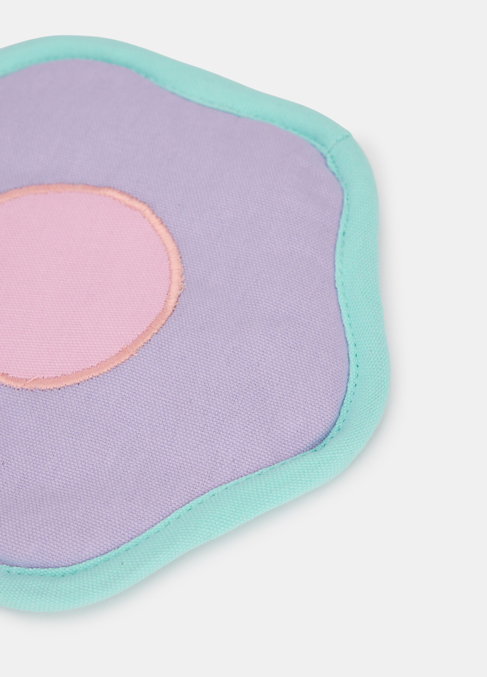 Presina uovo in colori a contrasto_1