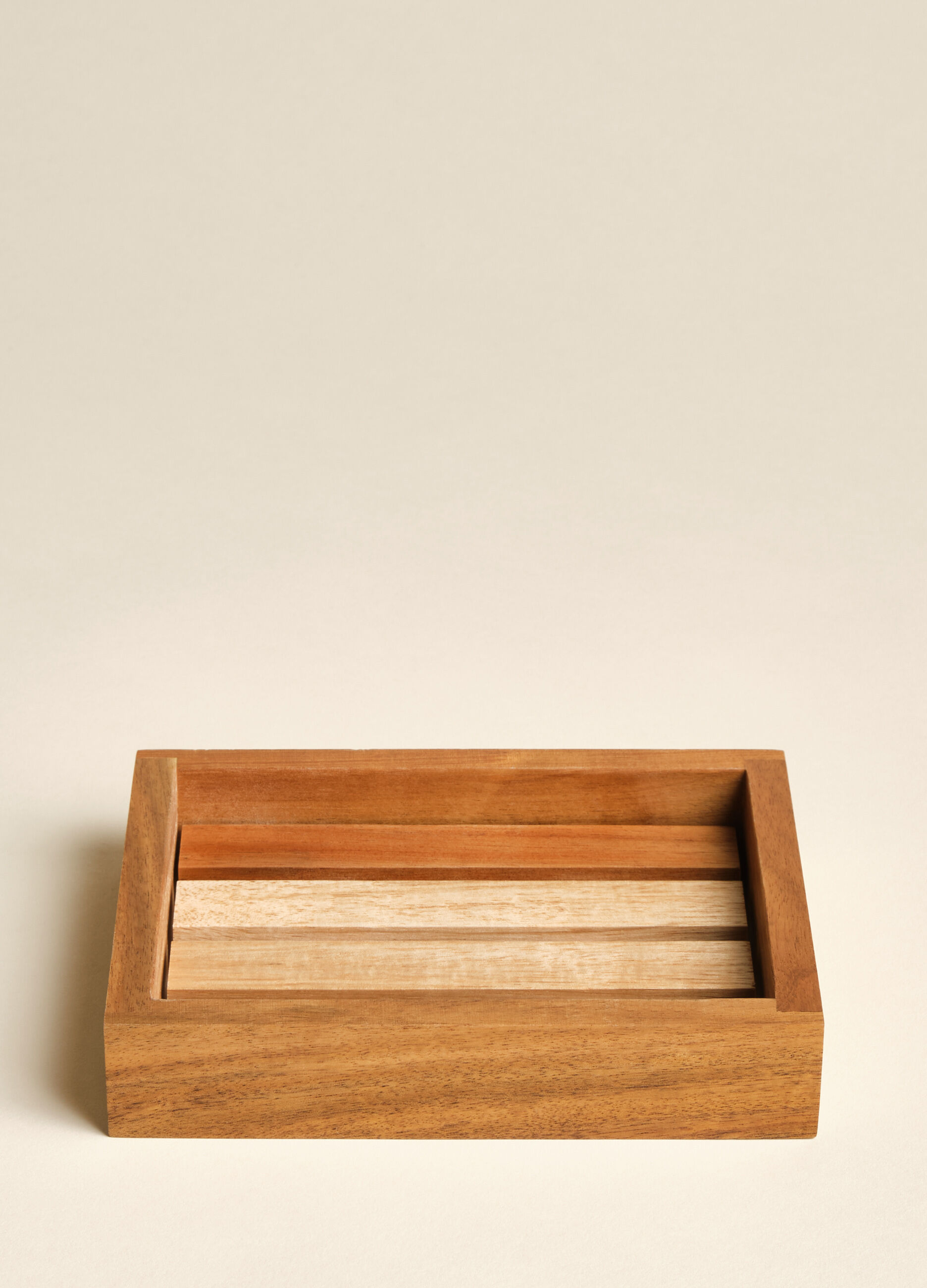Piatto portasapone in legno di acacia_1
