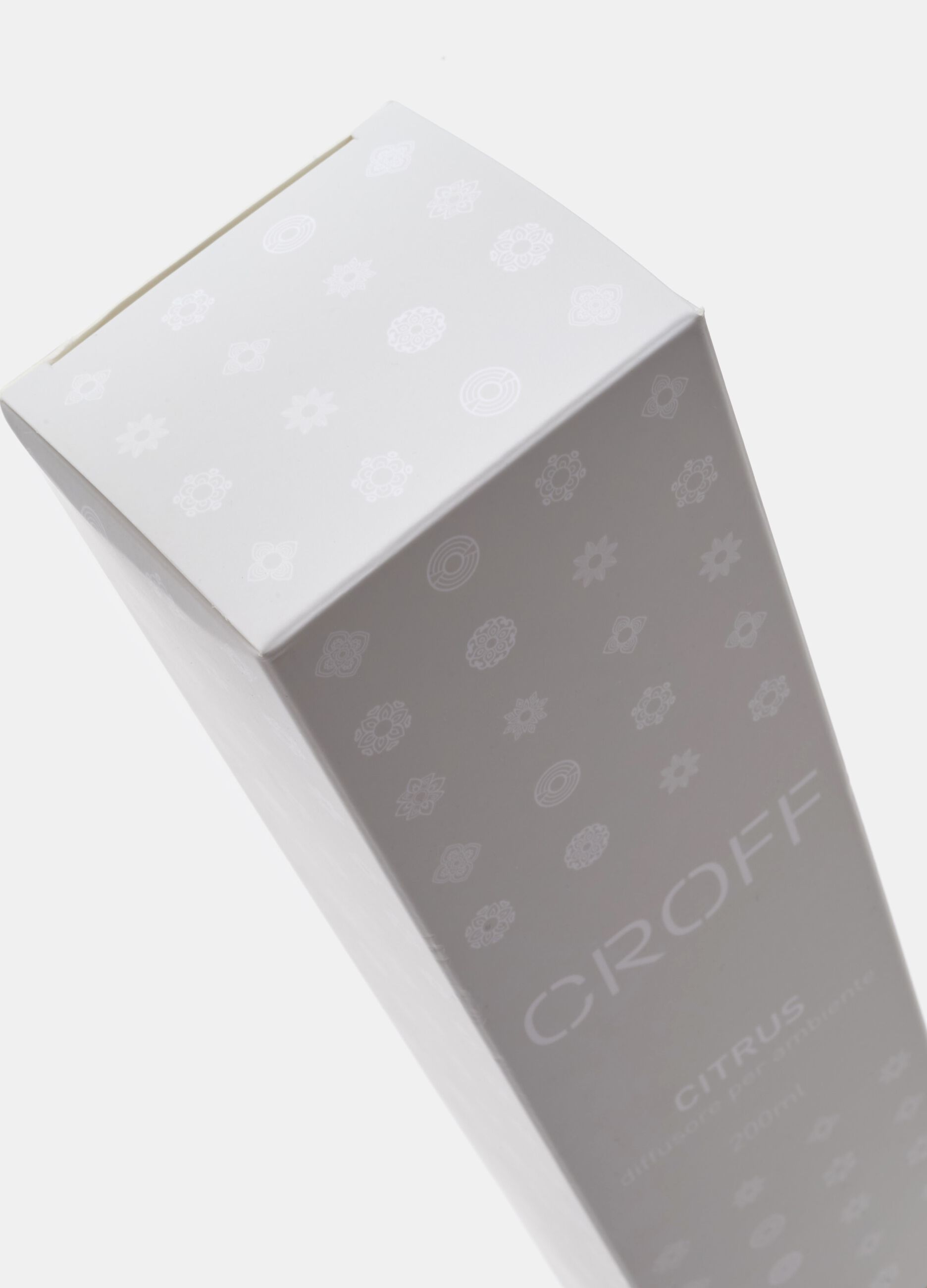 Fragrance Diffuser with Sticks_1