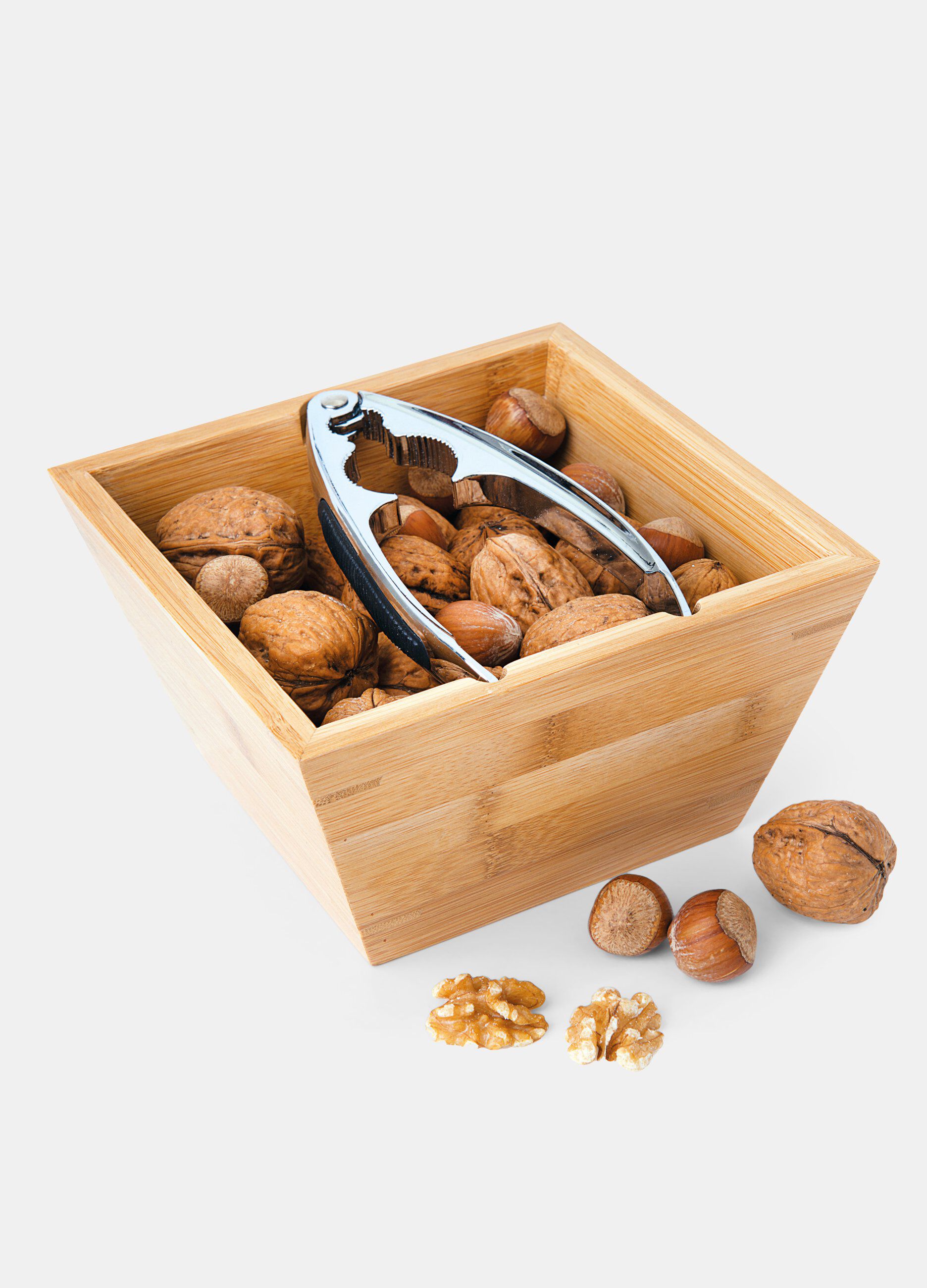 Ciotola in legno con schiaccianoci_0