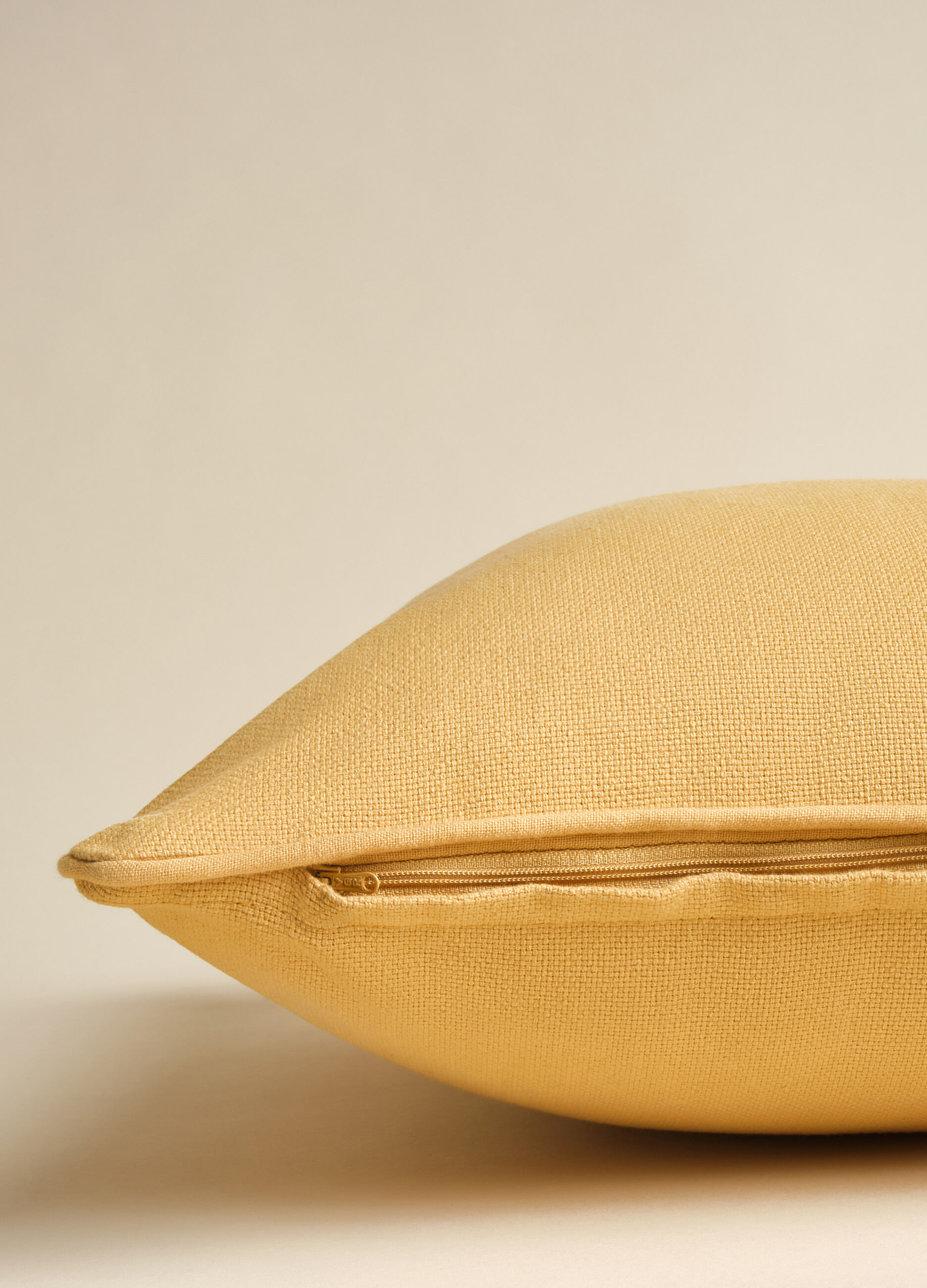 Solid colour cushion cover in 100% cotton_2