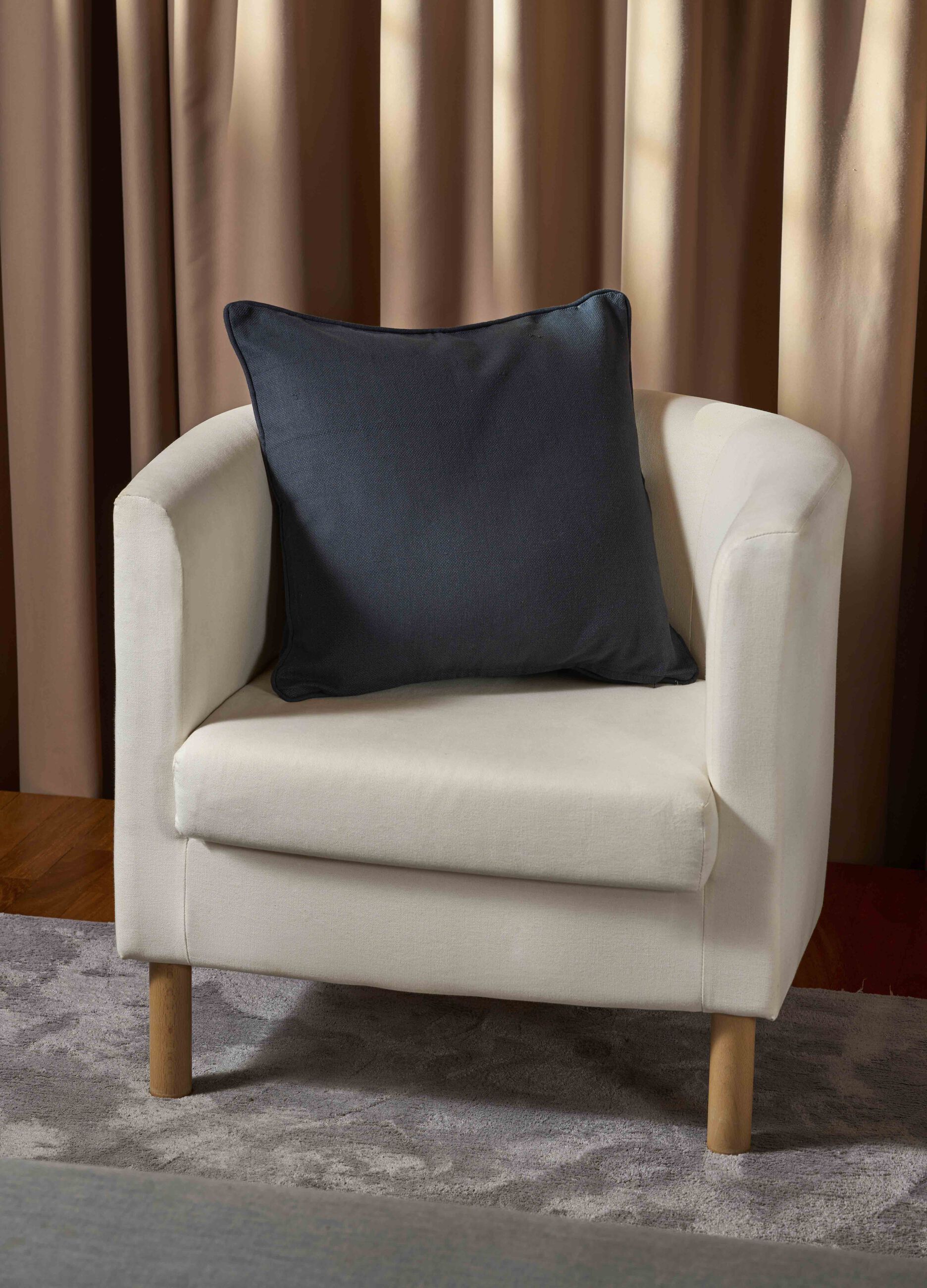 Solid colour cushion cover in 100% cotton_0