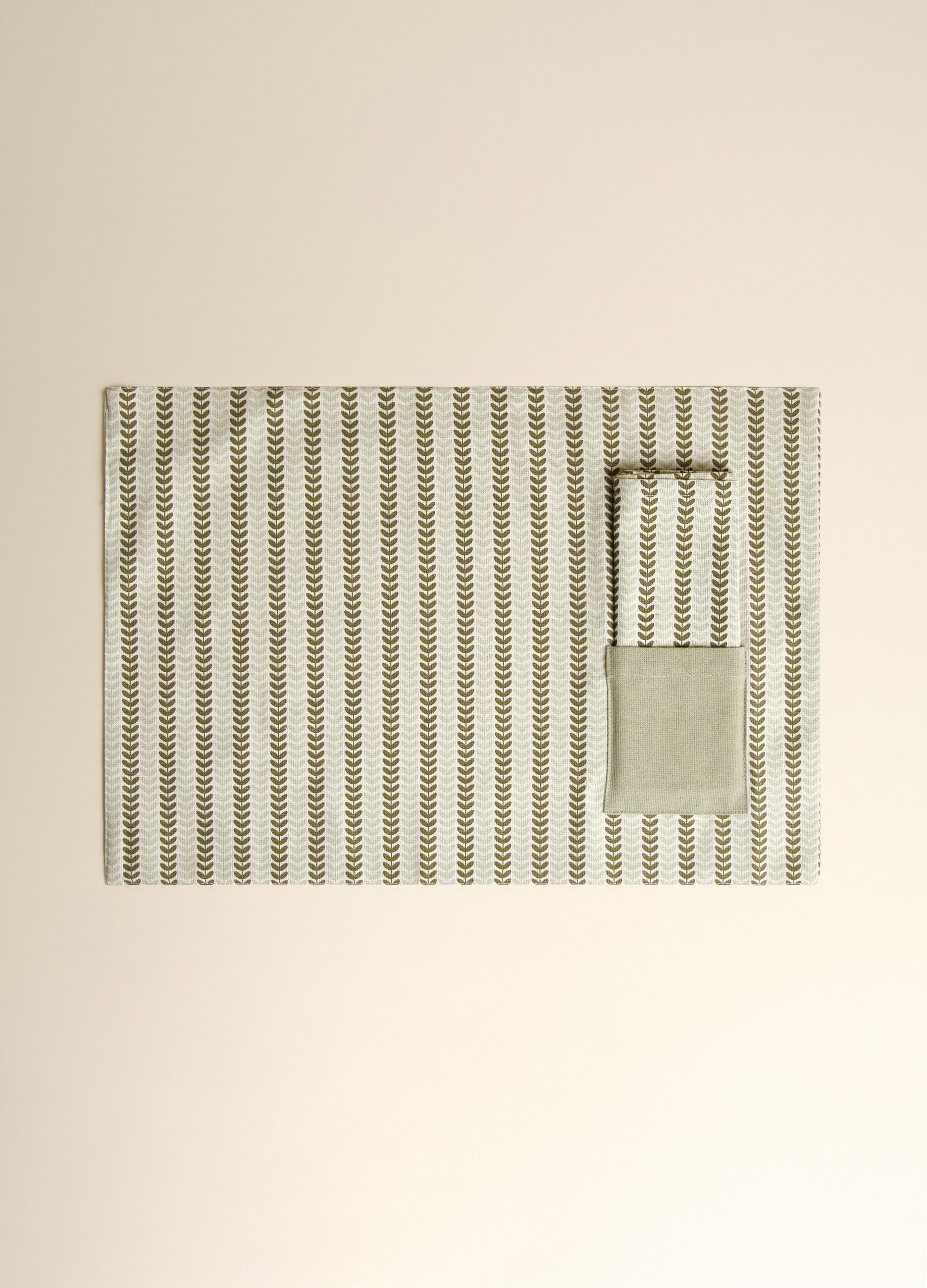 Organic cotton table mat with napkin_1