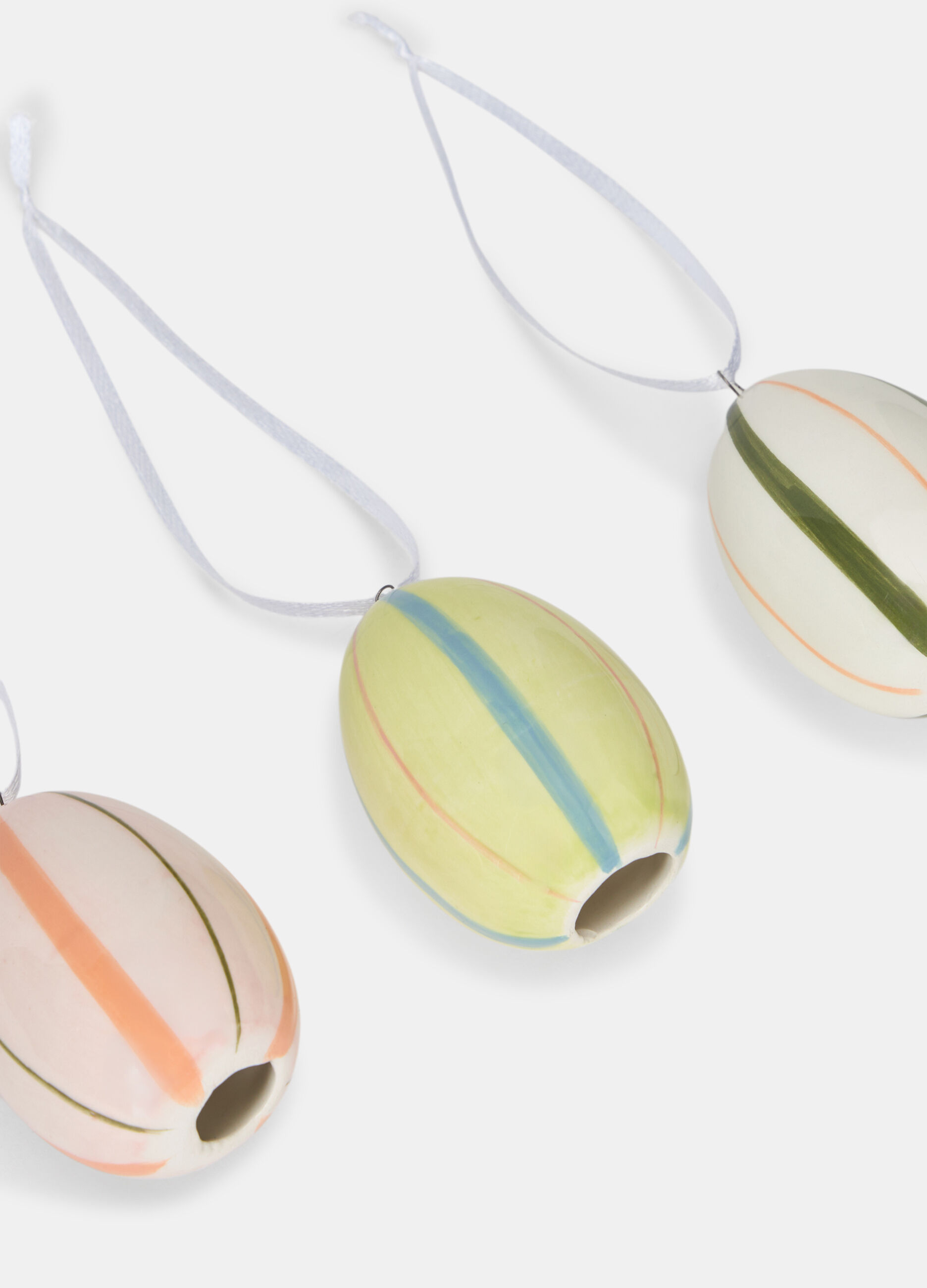 Uova docrative di porcellana colorata_1