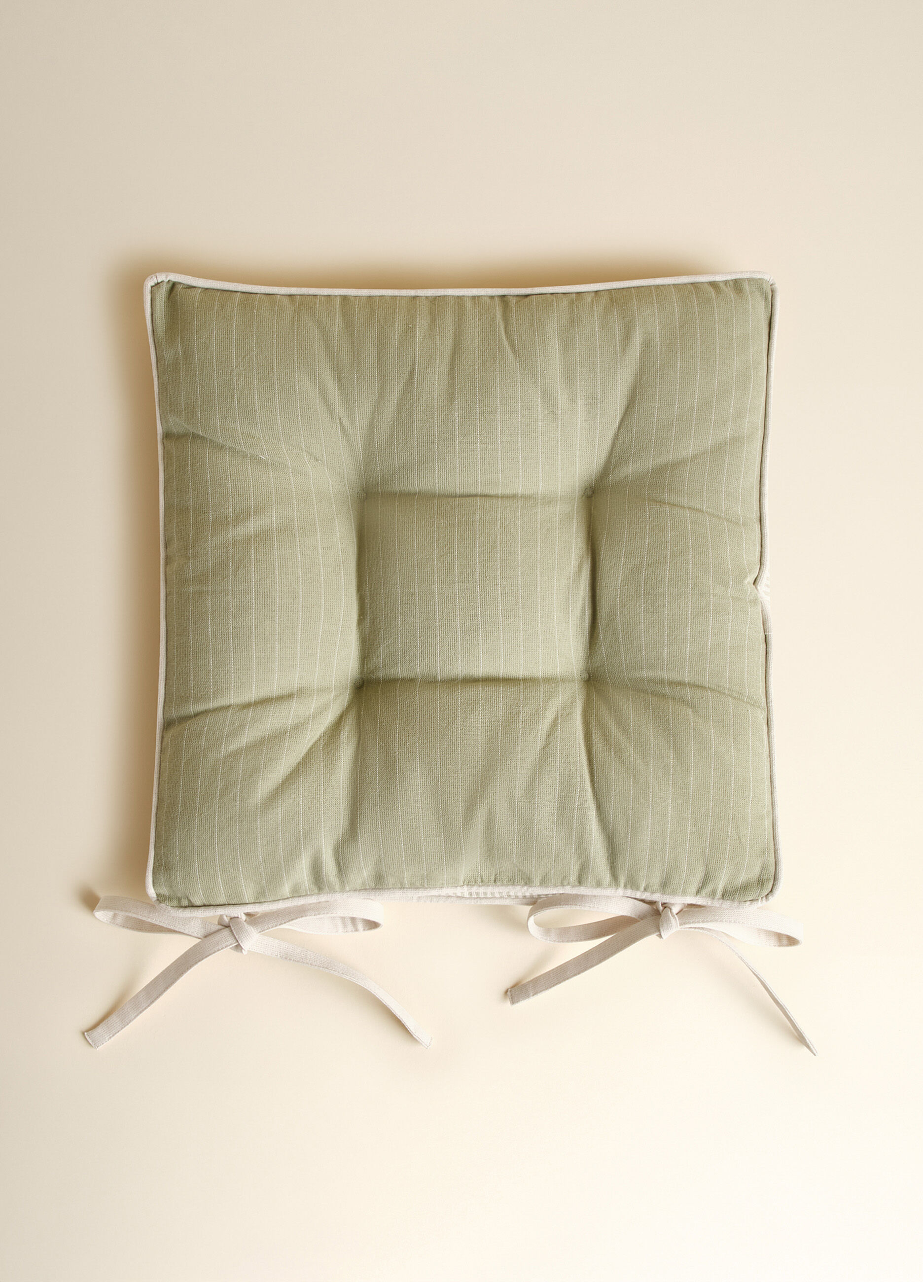 Cuscino coprisedia a righe quadrato