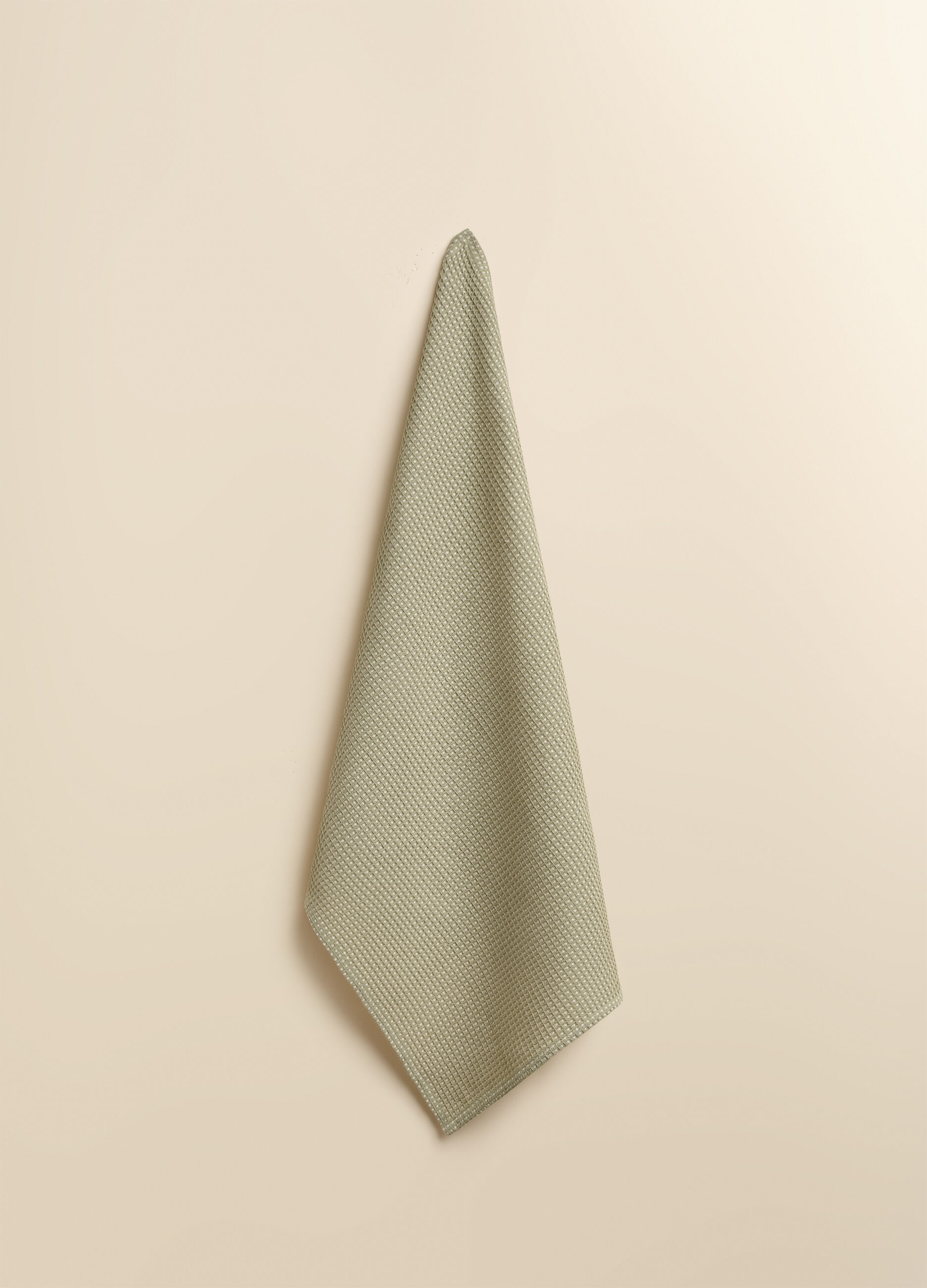 Organic cotton tea towel with waffle weave