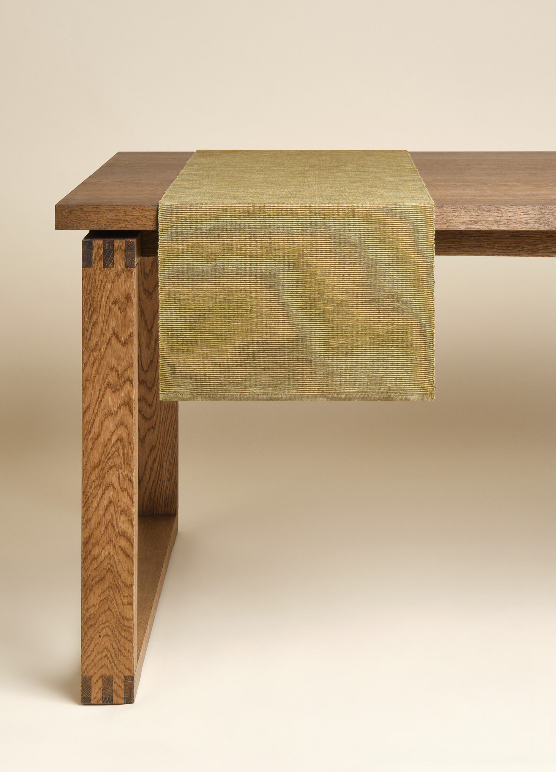 Ribbed table runner in 100% organic cotton_1