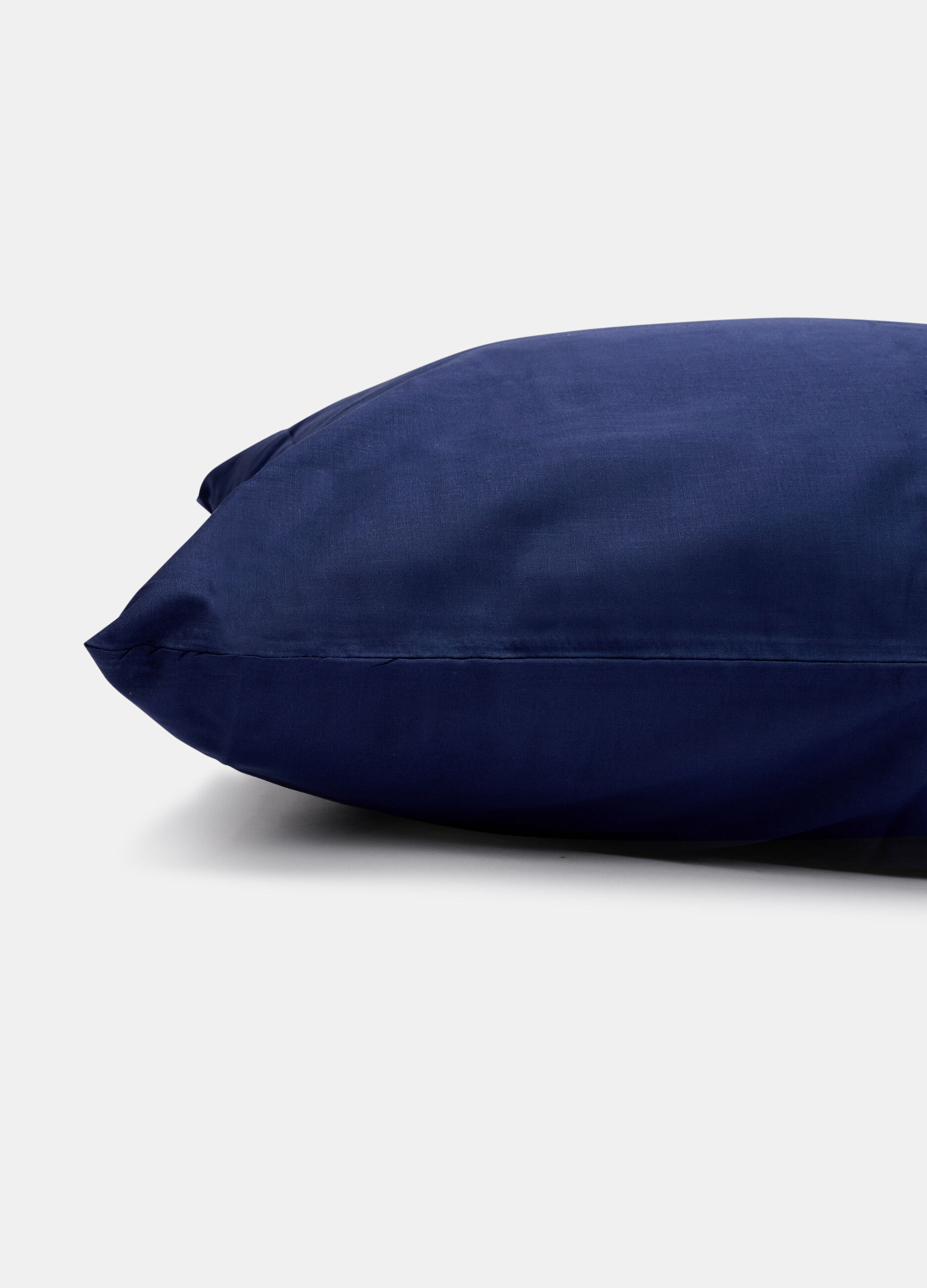 Pillow case in 100% cotton with plain weave_1