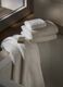 Solid colour guest towel in 100% cotton_0