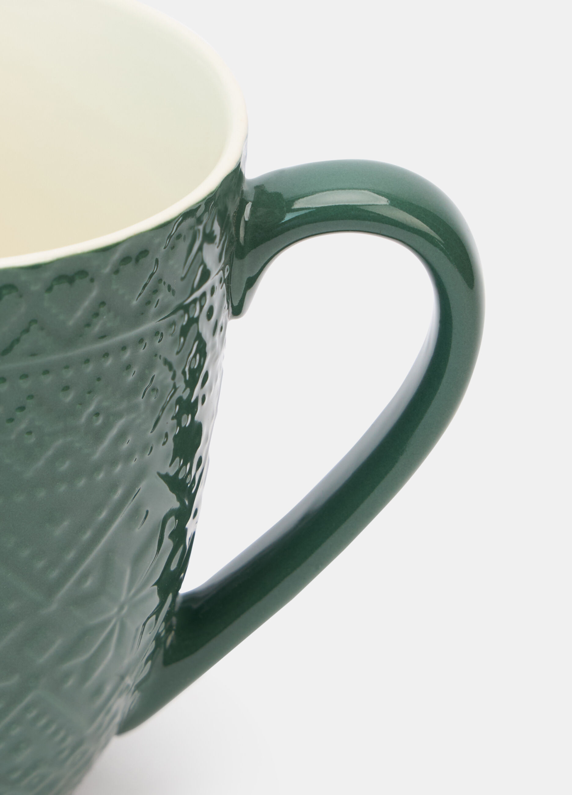 Tazza in ceramica con rilievo_1