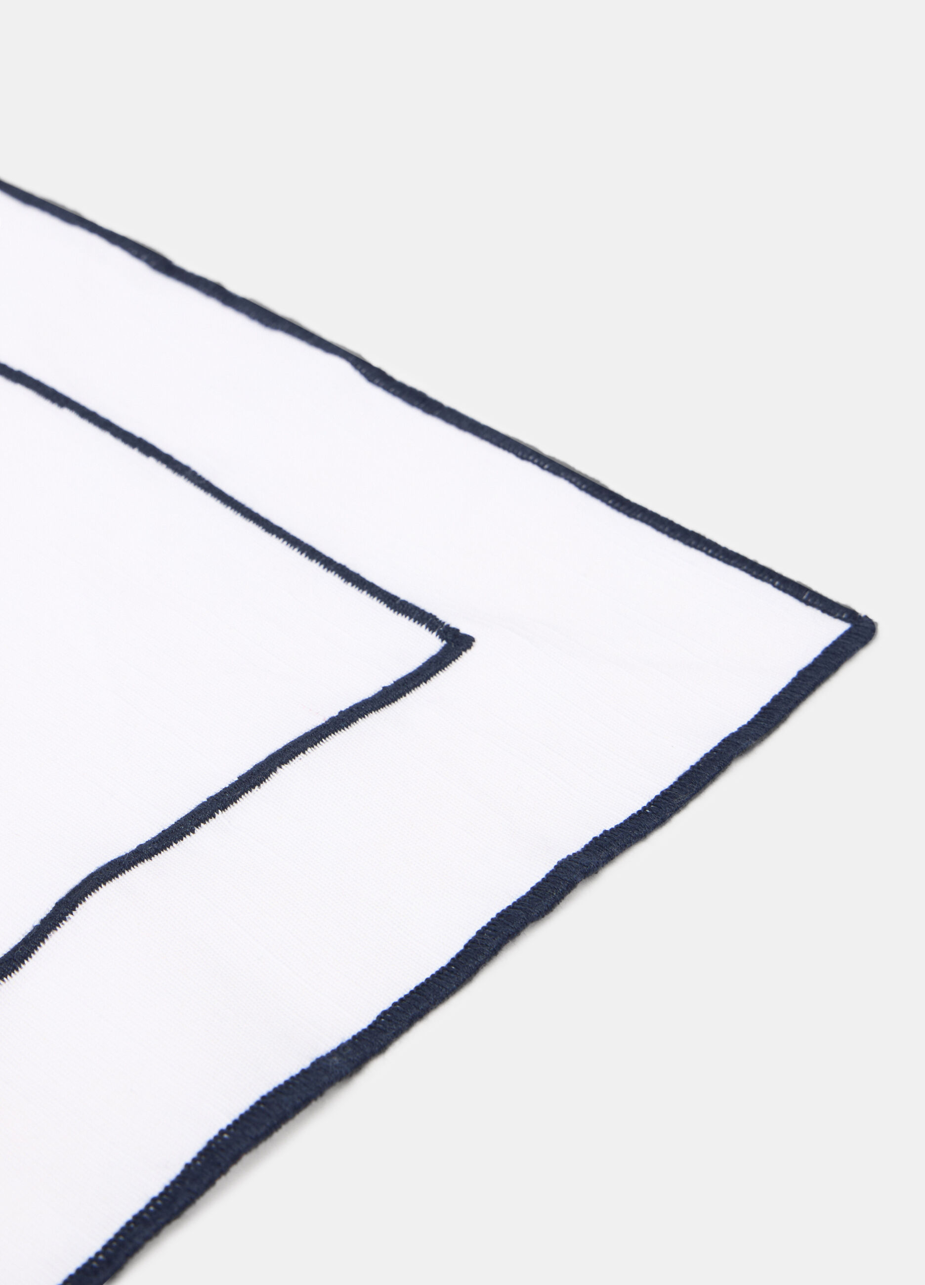 Table mat in shot cotton with trim_1