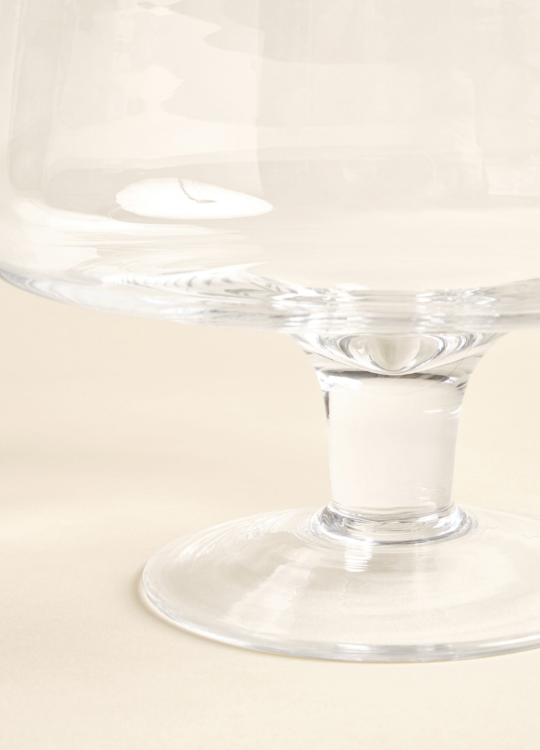 Vaso coppa con piede