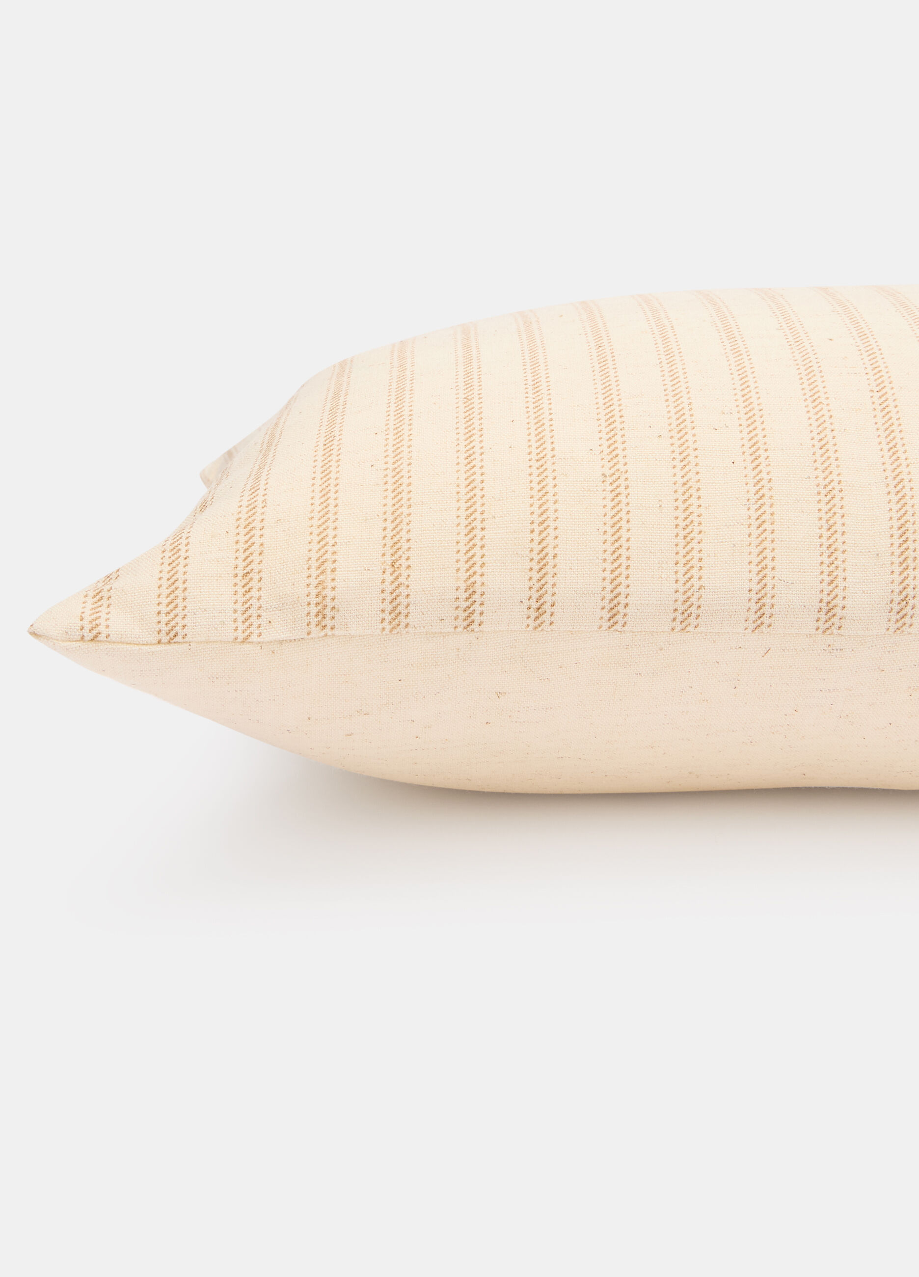 Rectangular padded and striped pillow_1