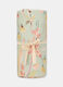 Telo decorativo con fiori su sfondo pastello_0
