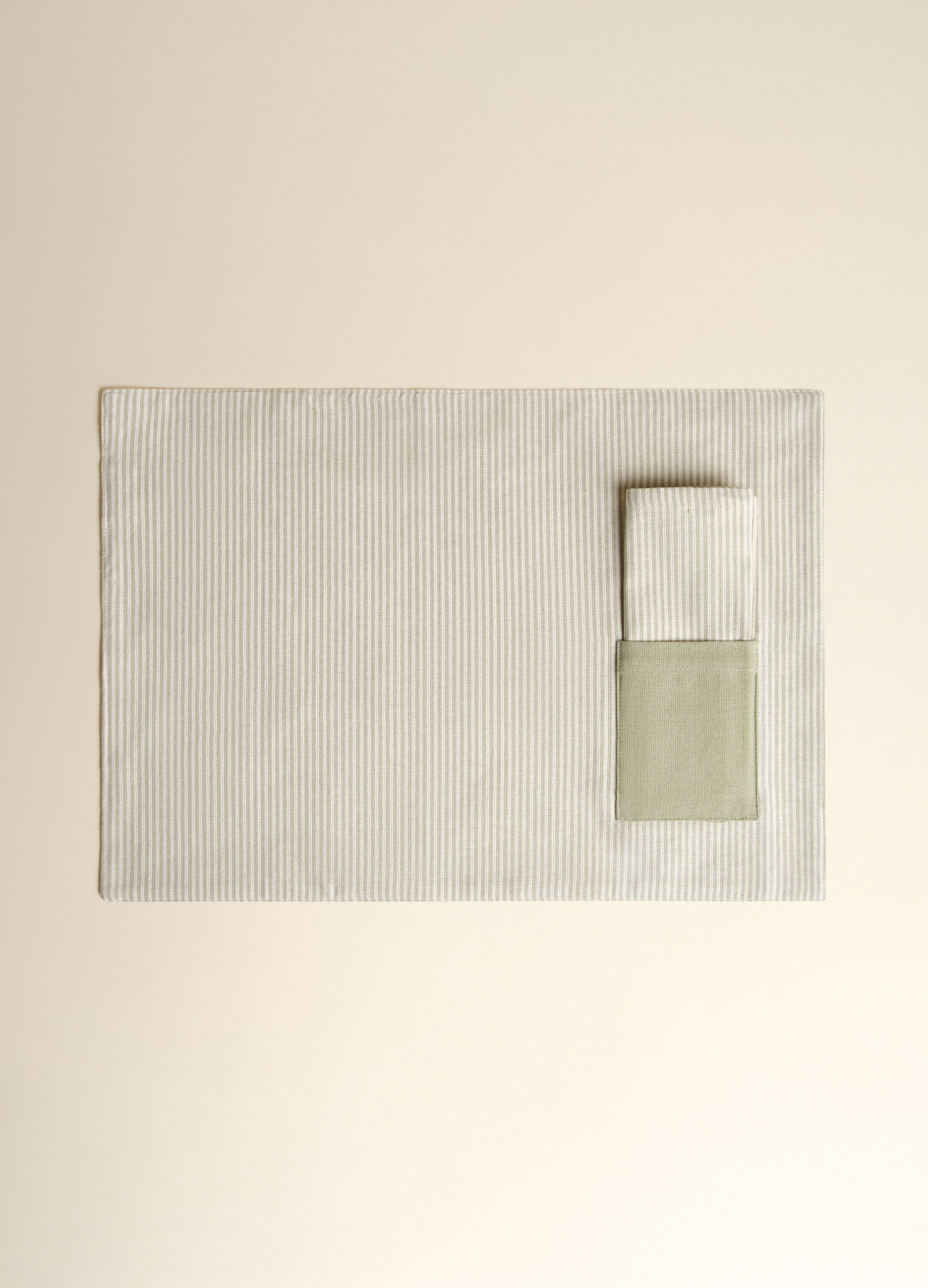 Organic table mat in 100% cotton with pocket_1