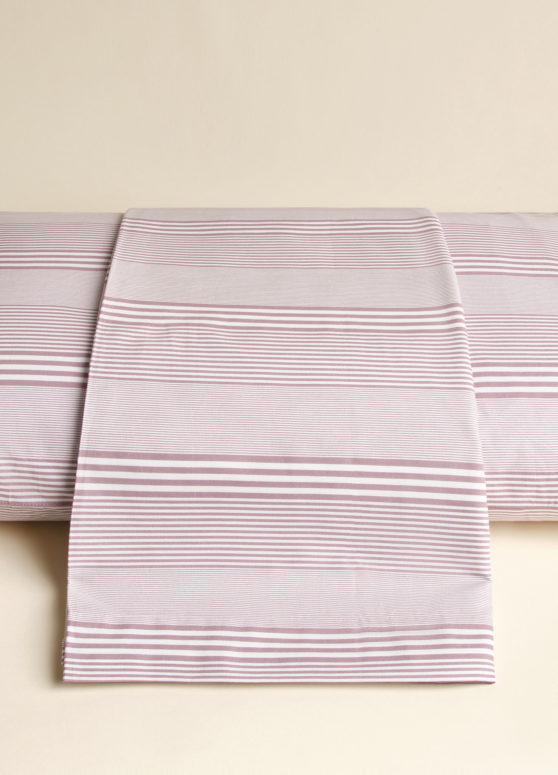 Single sheet in cotton with irregular stripes_1