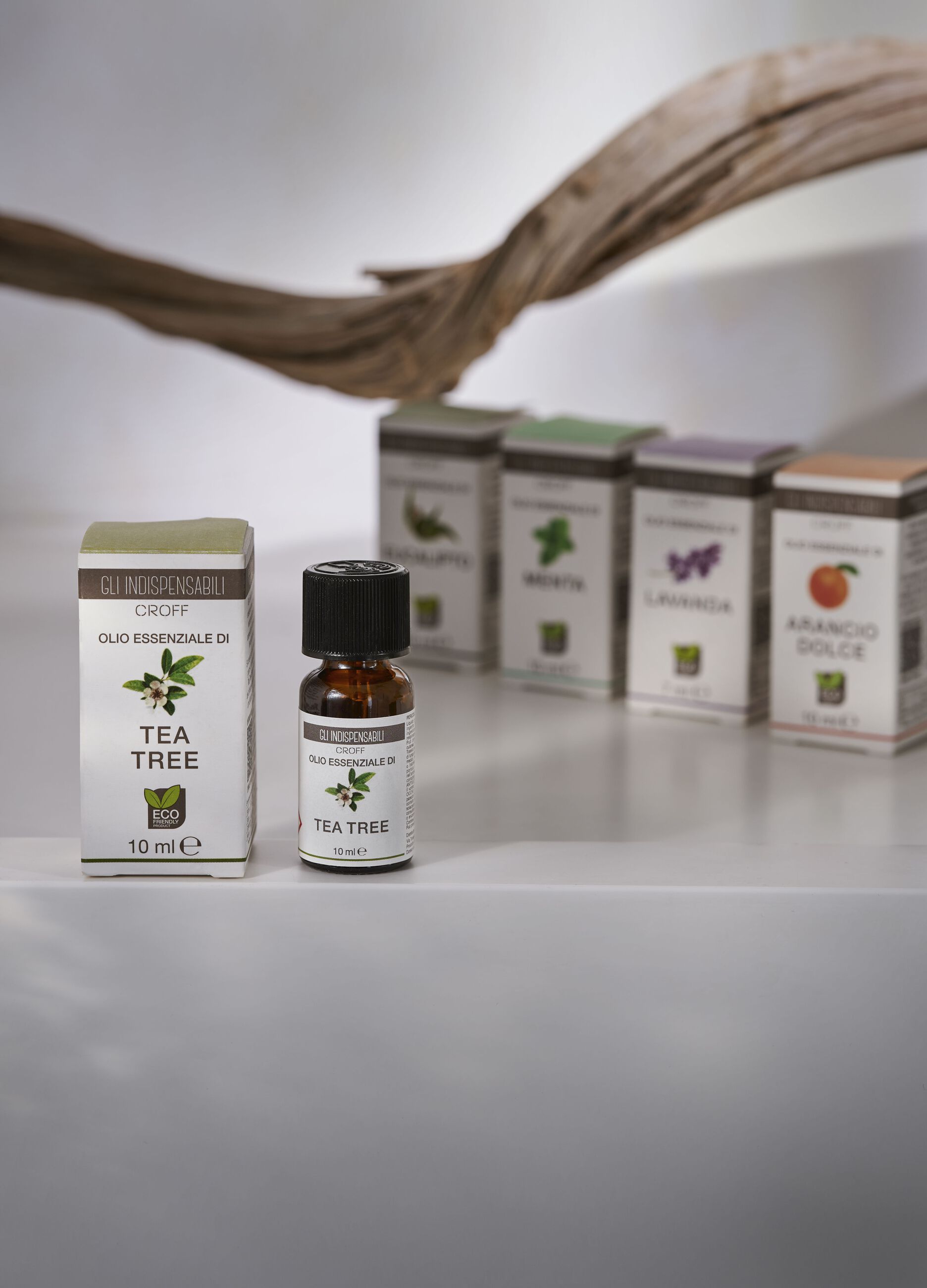 Tea tree essential oil_0