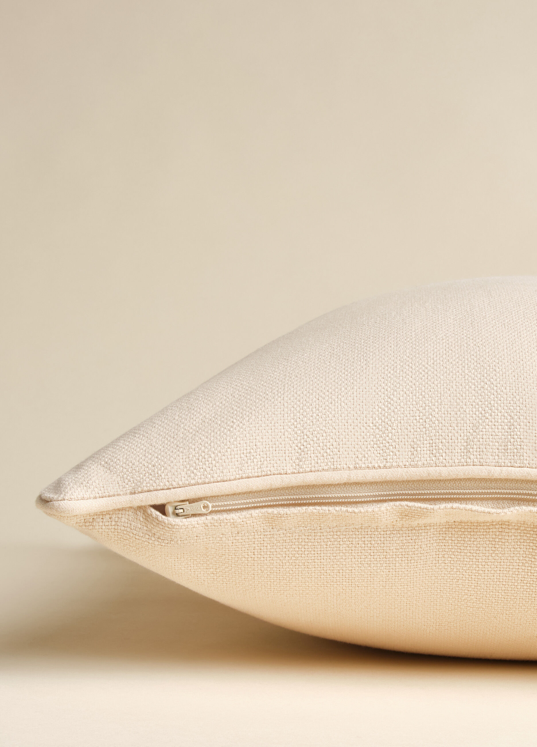 Solid colour cushion cover in 100% cotton_2