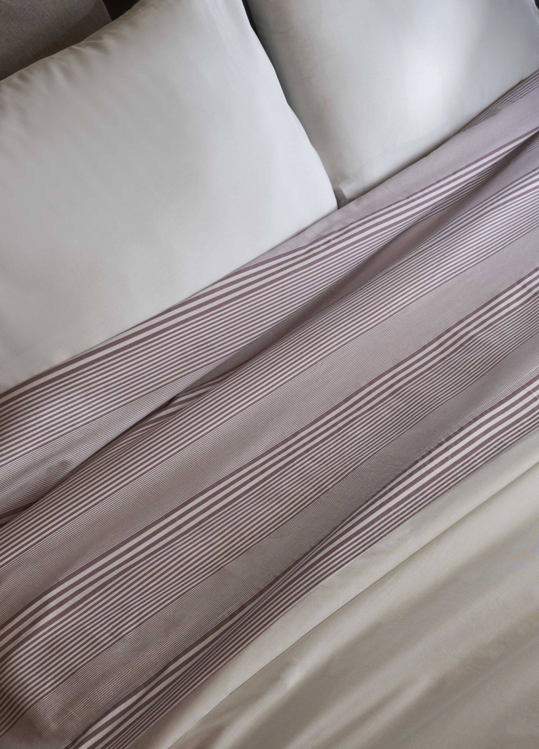 Single sheet in cotton with irregular stripes_0