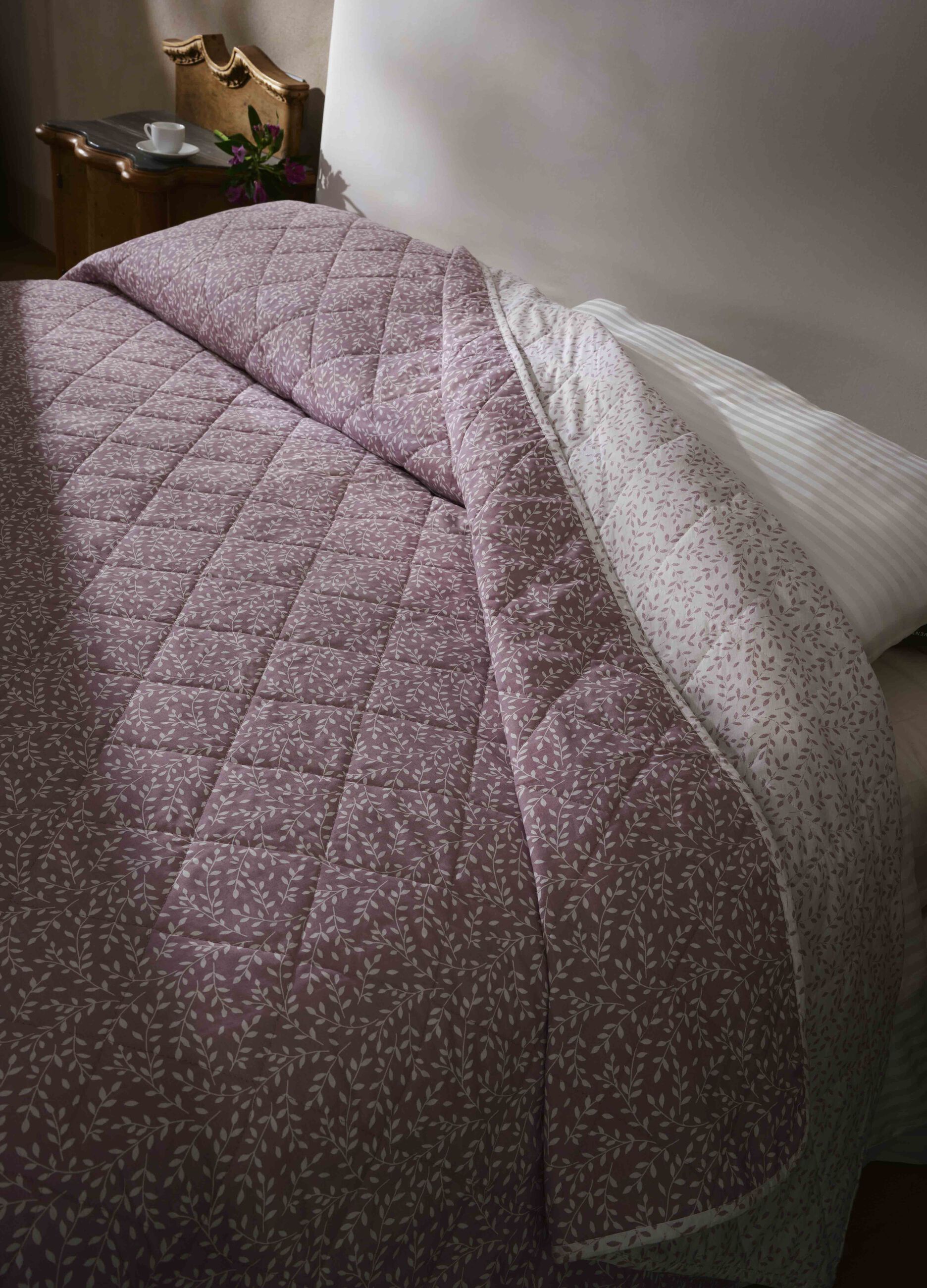 Double Bed Foliage Quilt_0