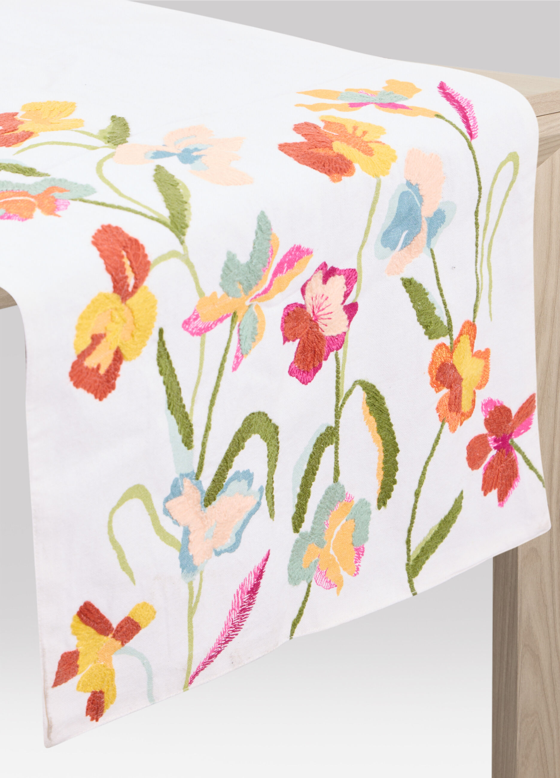 Runner in cotone con ricamo_0