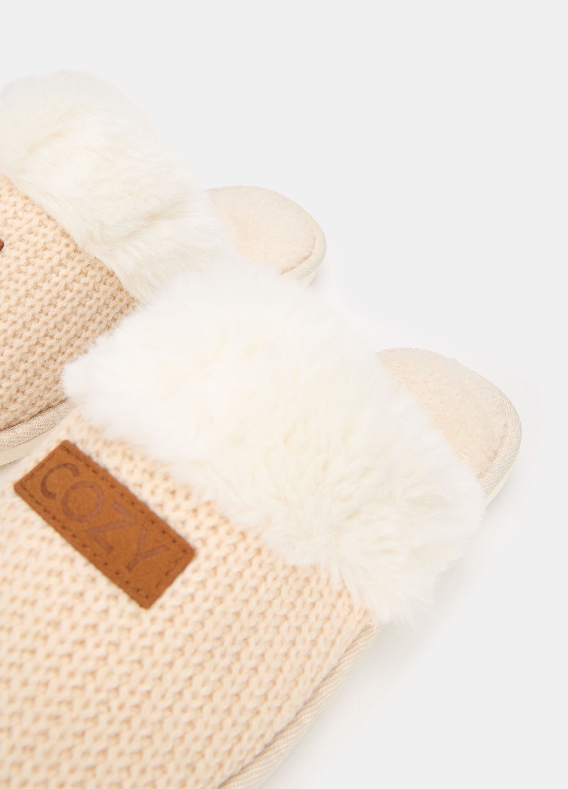 Pantofole imbottite con peluche
