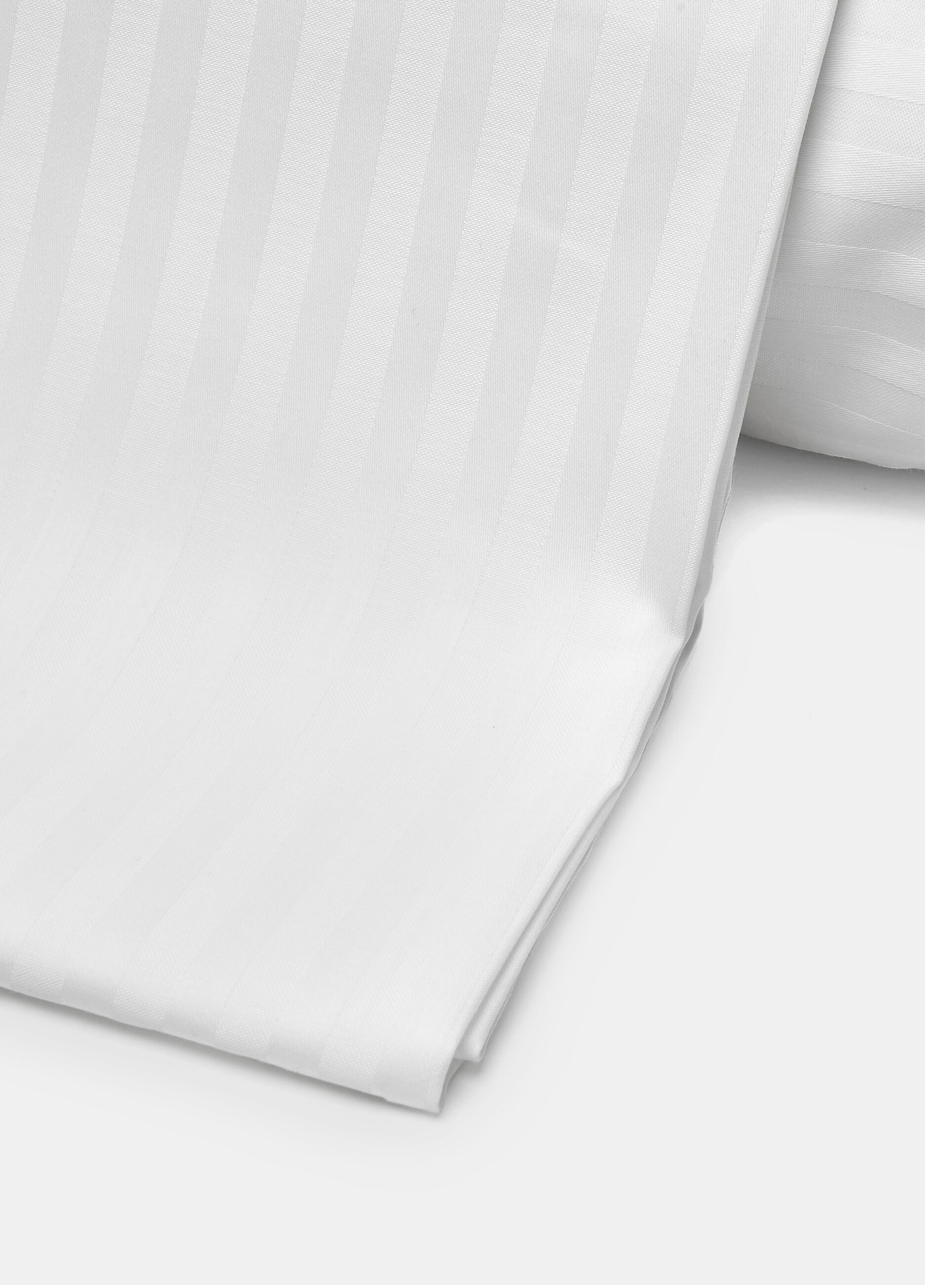 Double Bed Satin Sheet with Stripe Pattern_1