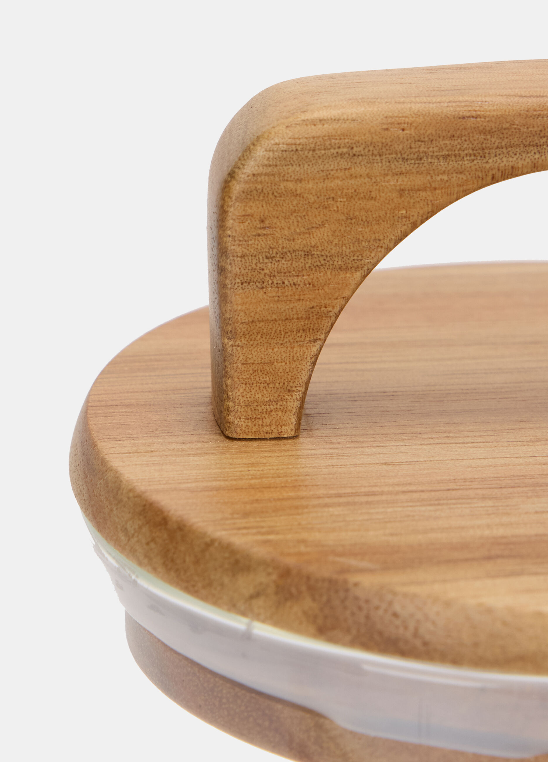 Contenitore da cucina con coperchio in legno