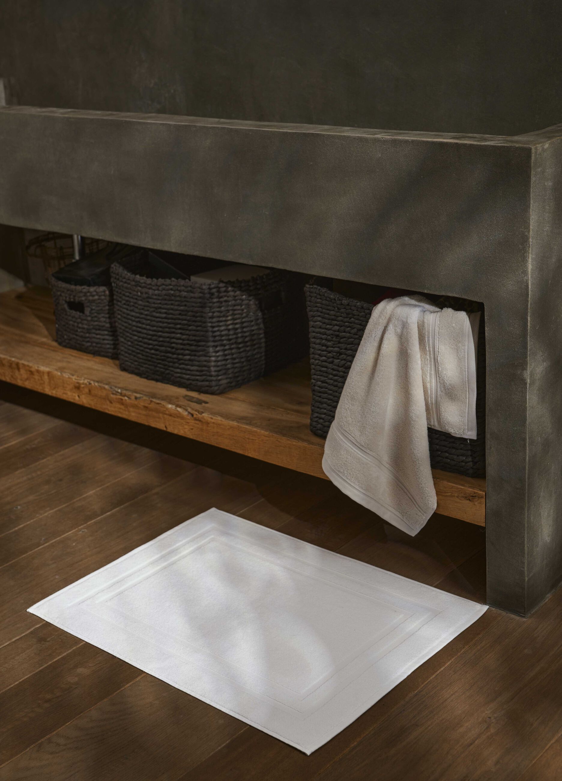 100% cotton shower mat with trim_0