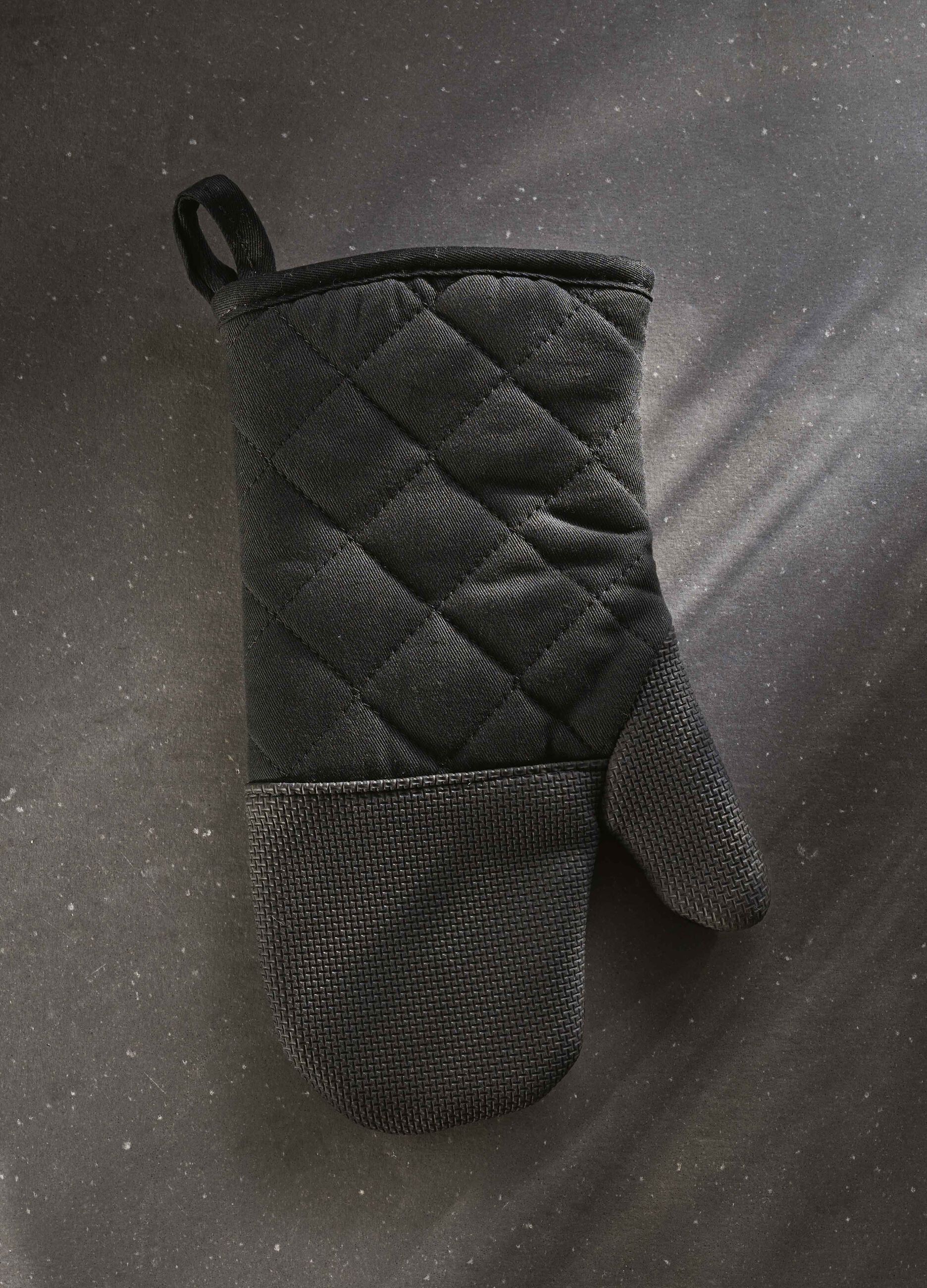 Pot holder with rubber insert_0