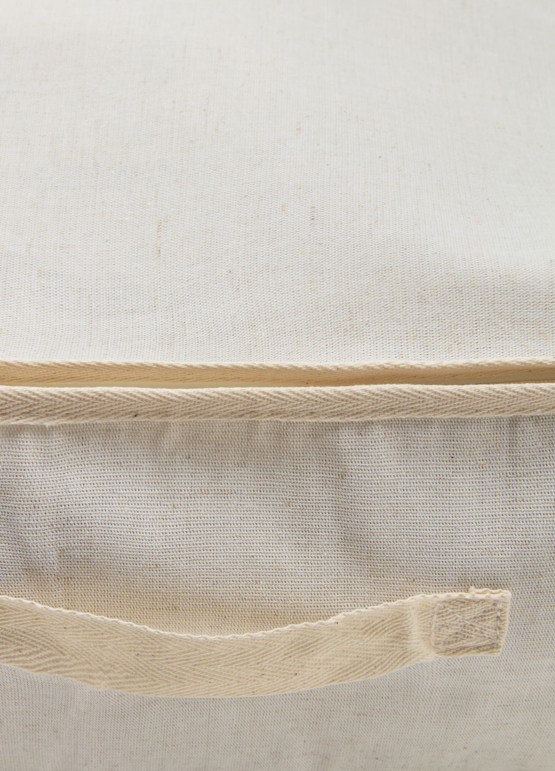 Contenitore per coperte_1
