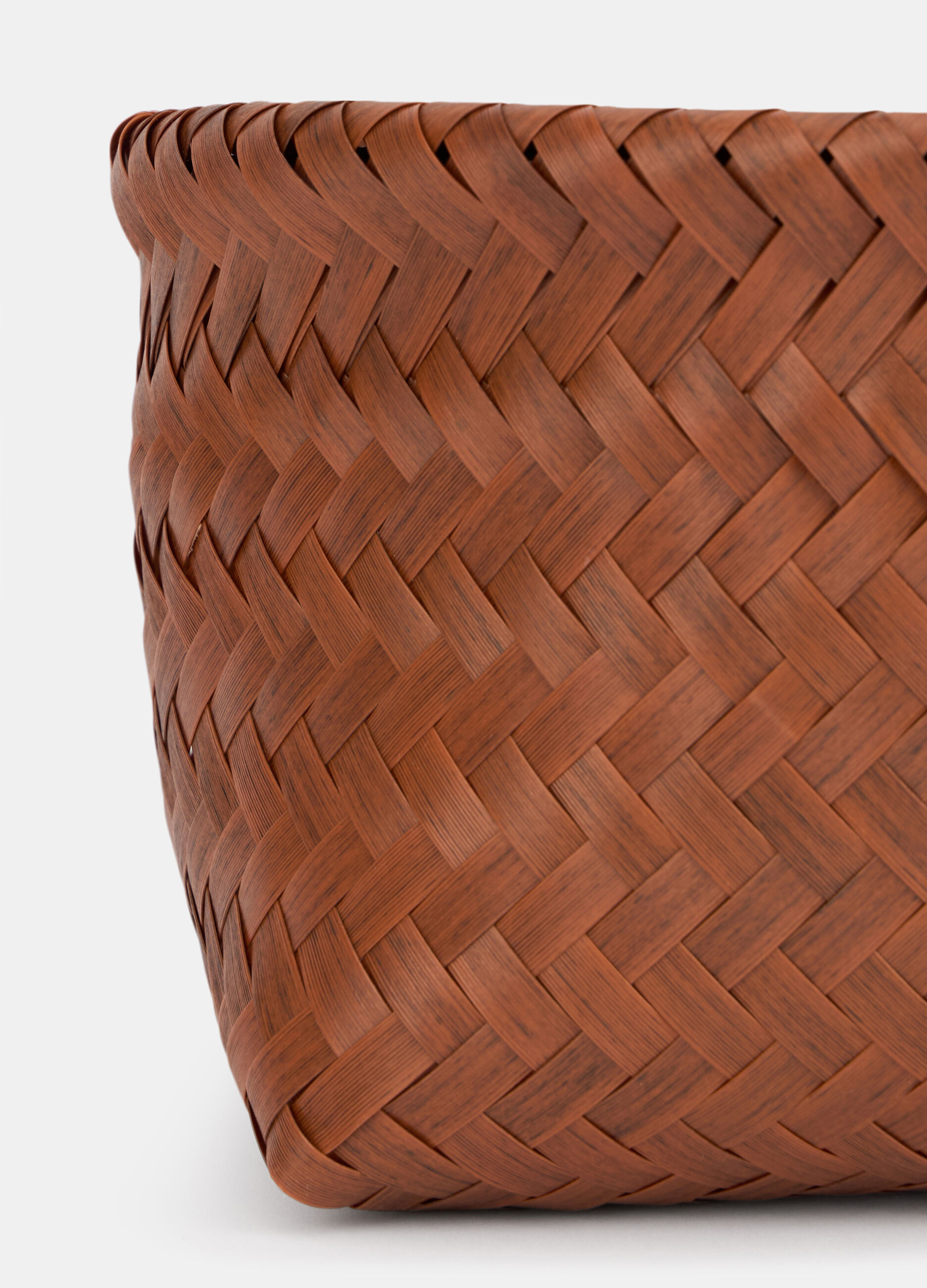 Cesta intrecciata effetto legno_1