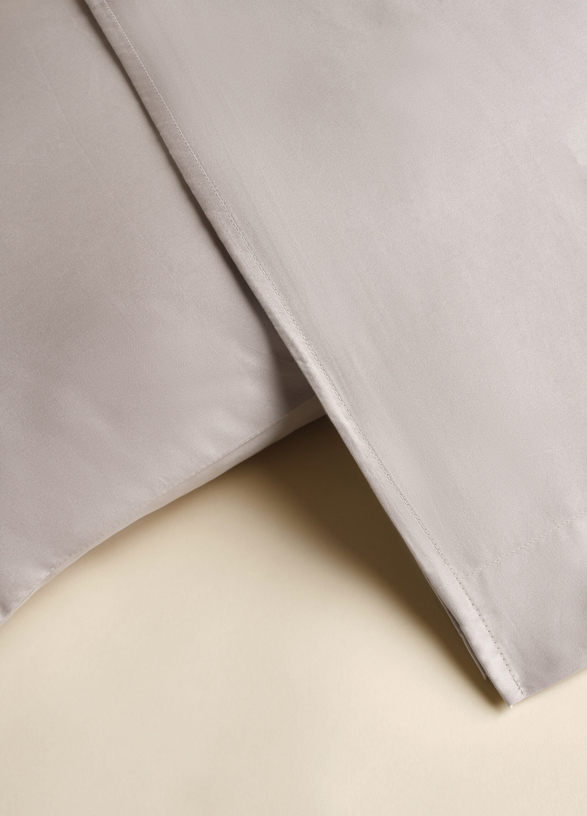 Double bed sheet in 100% cotton satin tc223_2