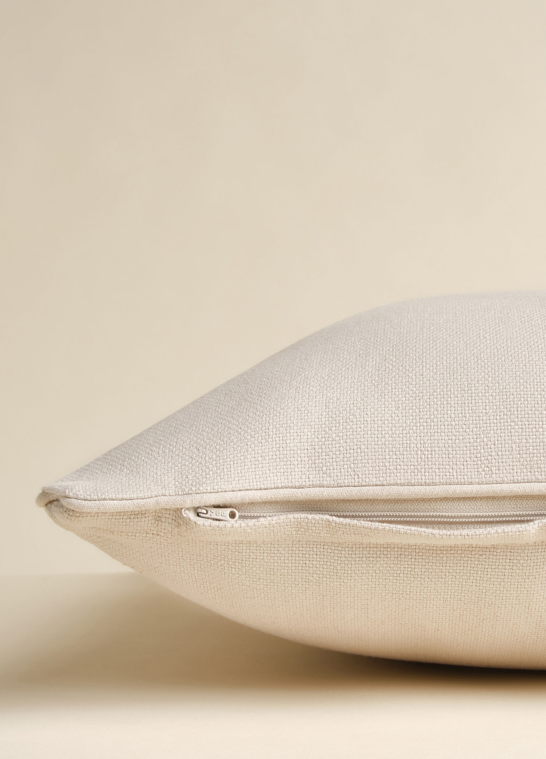 Solid colour cushion cover in 100% cotton_2