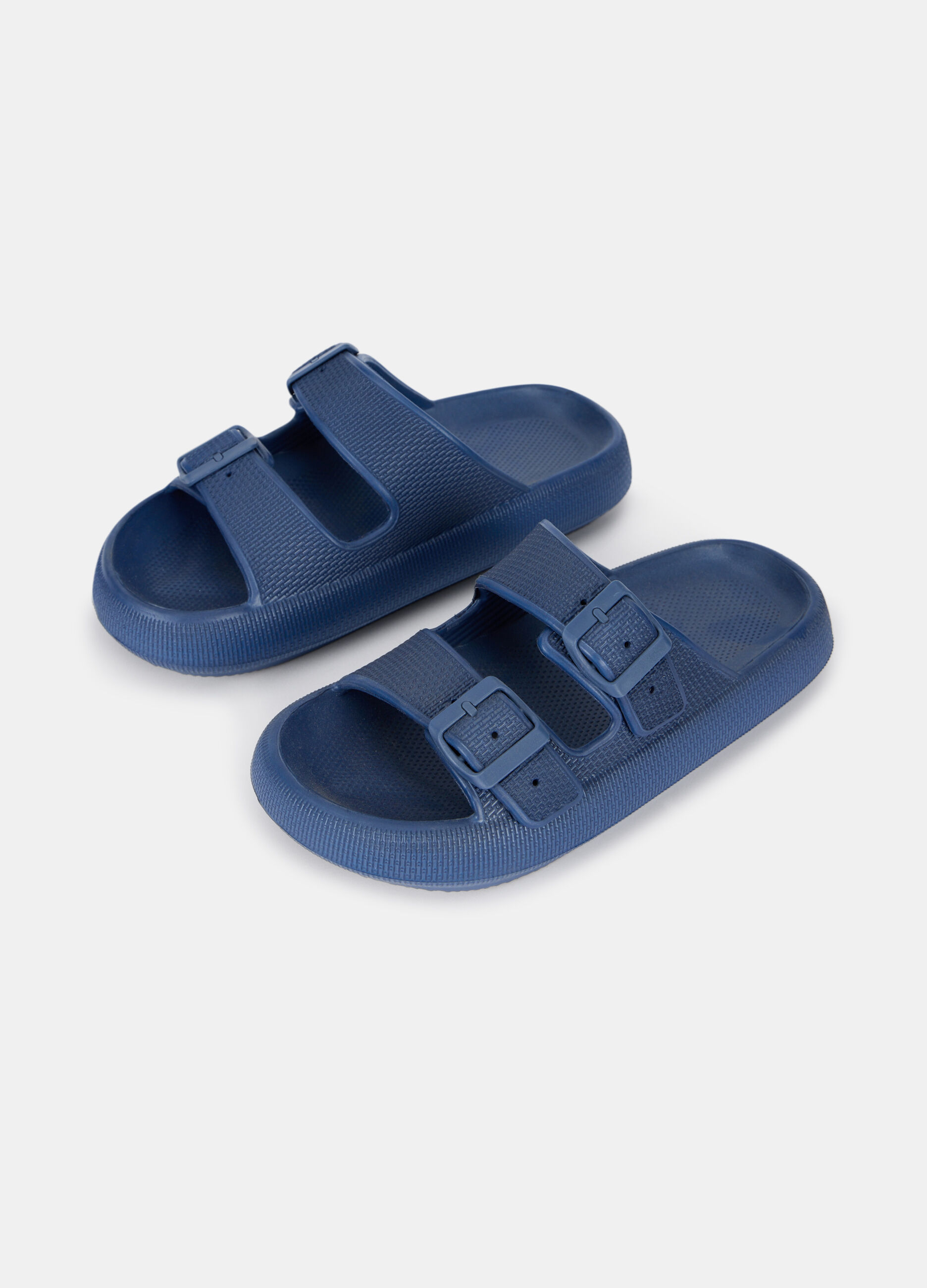 Pantofole gommate con fibbie_0